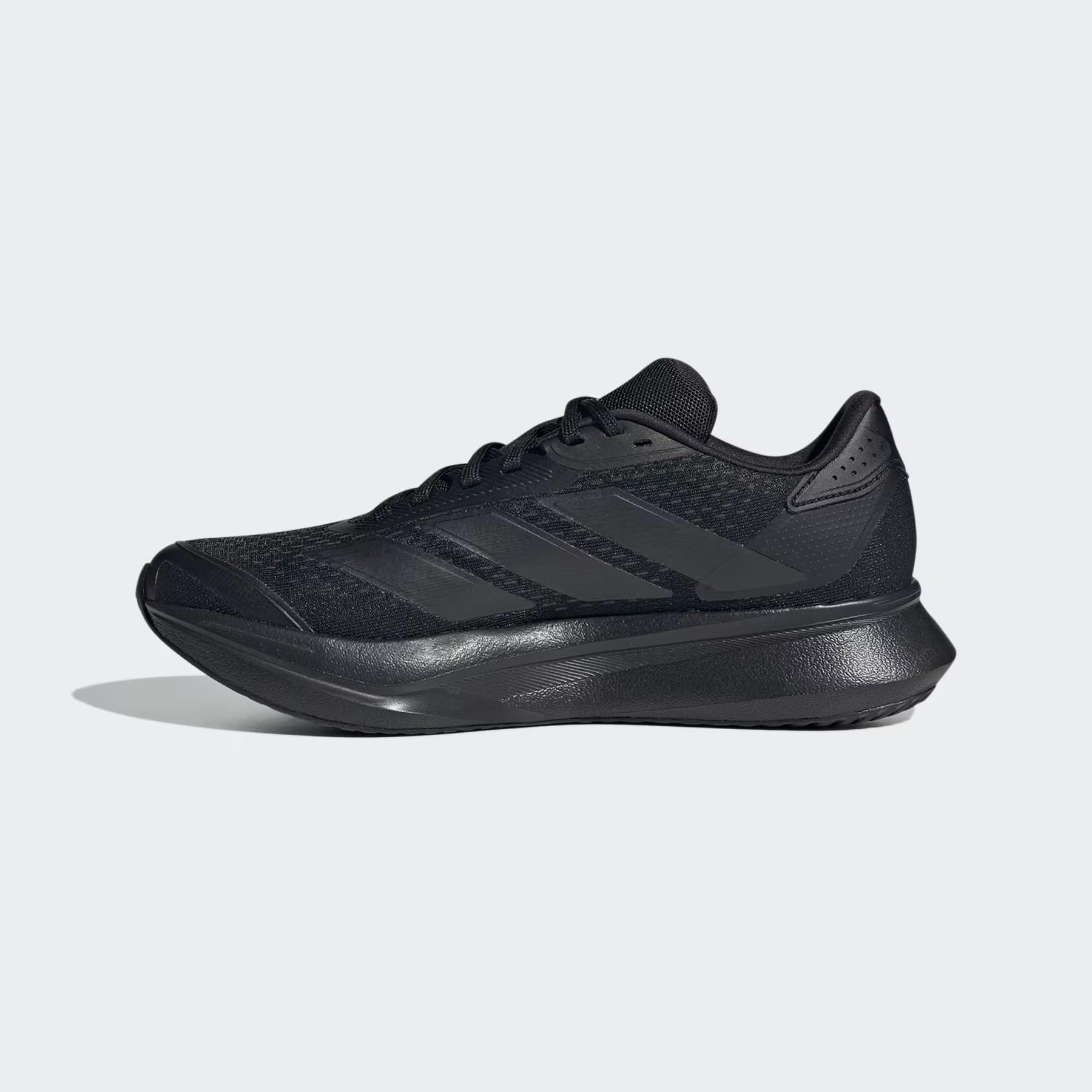 a/d/adidas_ih8231_cblack-cblack-cblack_3.jpg