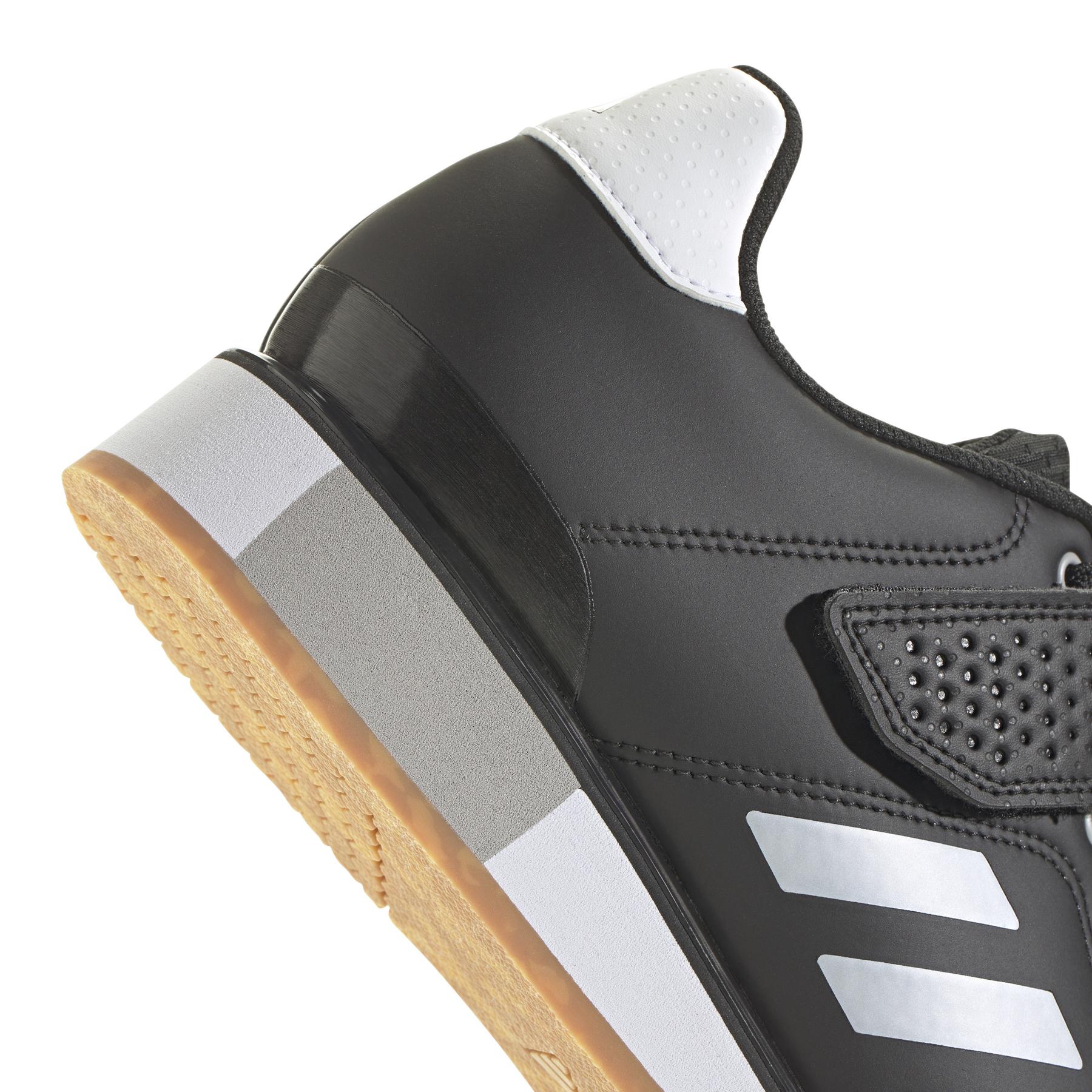product/a/d/adidas_ih8243_9_footwear_photography_detail_view_2_white-nw091625.jpg
