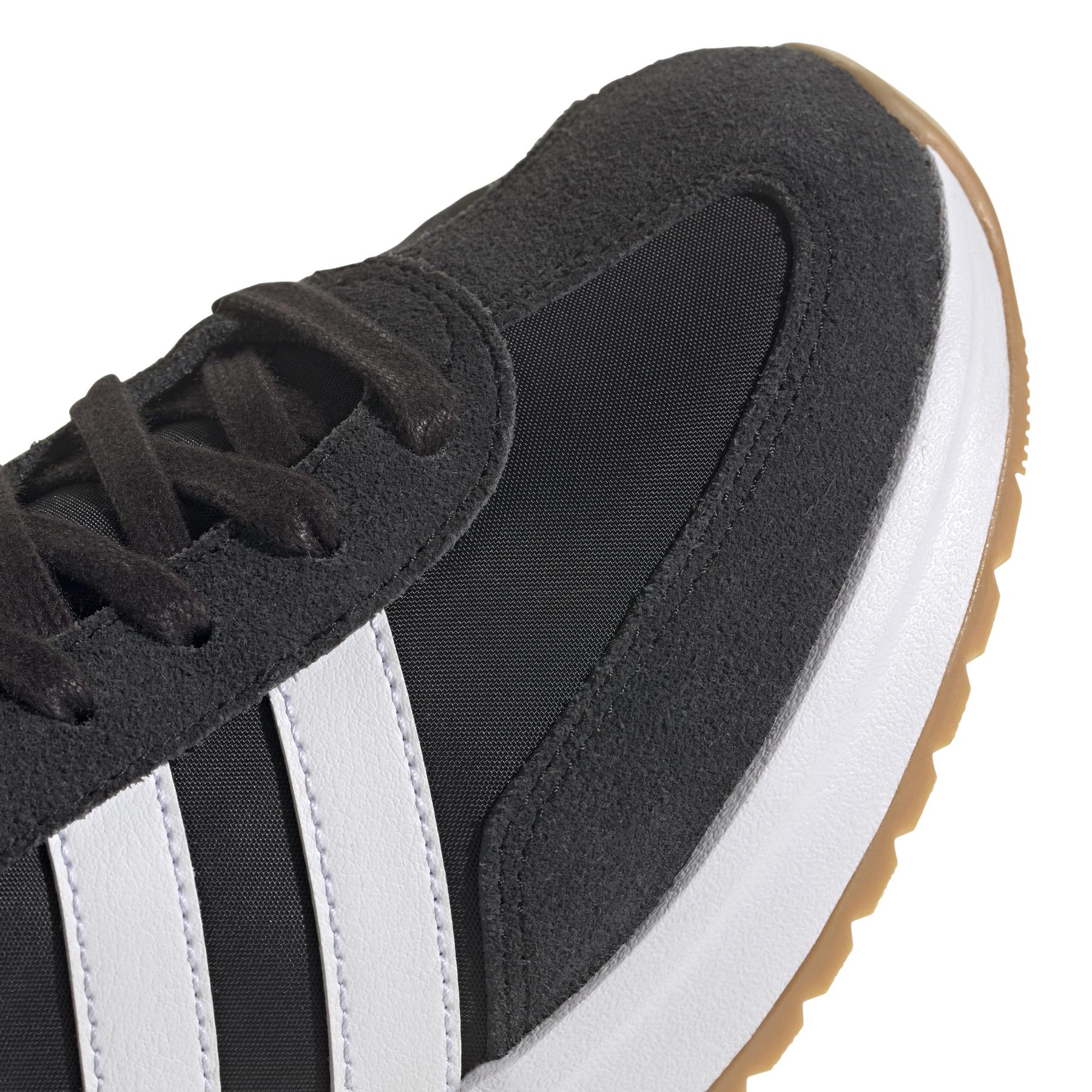 a/d/adidas_ih8585_9_footwear_photography_detail_view_2_whiterep2.jpg