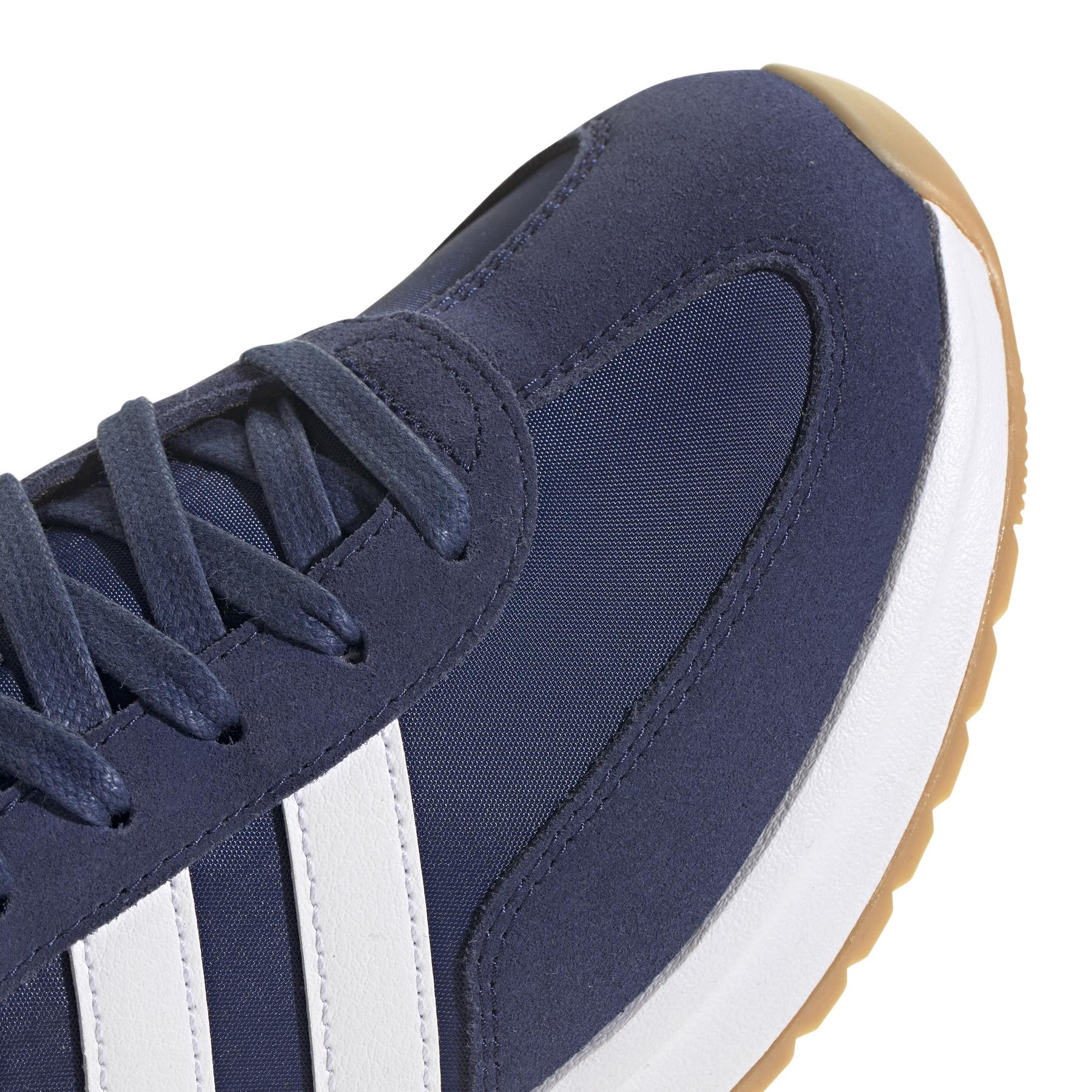 a/d/adidas_ih8586_9_footwear_photography_detail_view_2_whiterep2.jpg