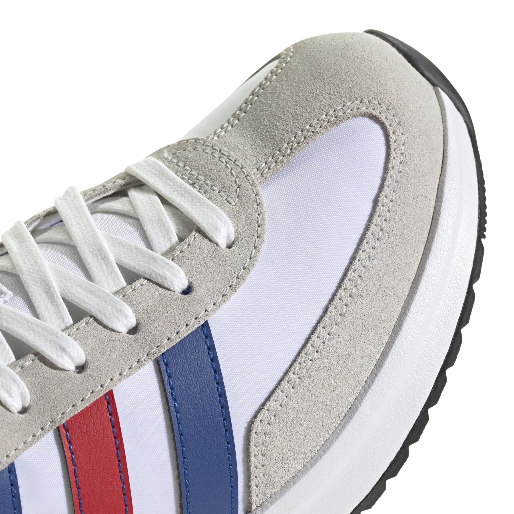 a/d/adidas_ih8592_9_footwear_photography_detail_view_2_white.jpg