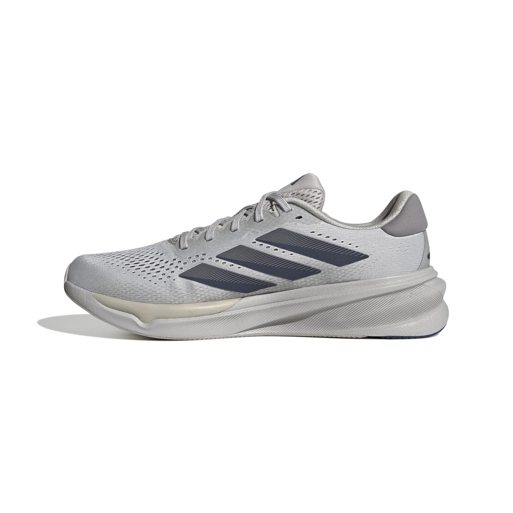 product/a/d/adidas_ih8644_5_footwear_photography_side_medial_center_view_white-nw091625.jpg
