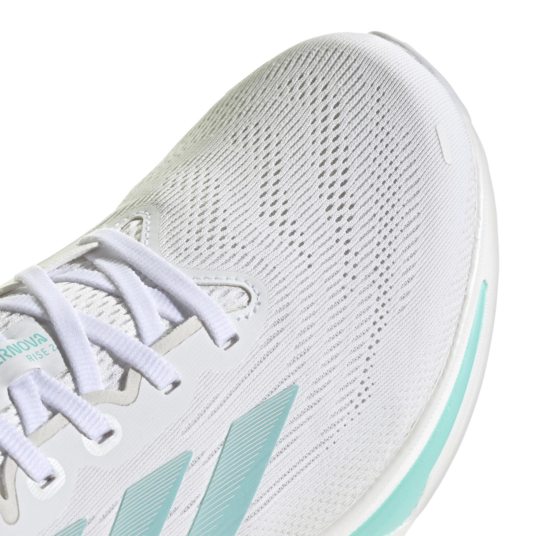 a/d/adidas_ih8706_8_footwear_photography_detail_view_1_white.jpg
