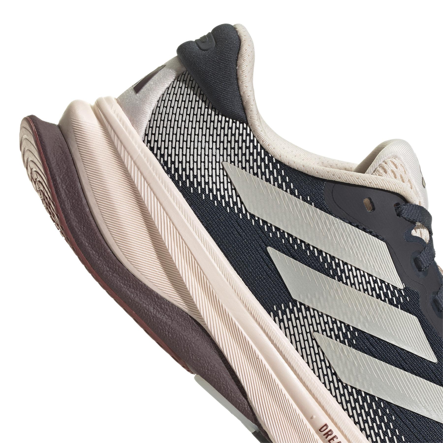 product/a/d/adidas_ih8714_9_footwear_photography_detail_view_2_white-nw091625.jpg