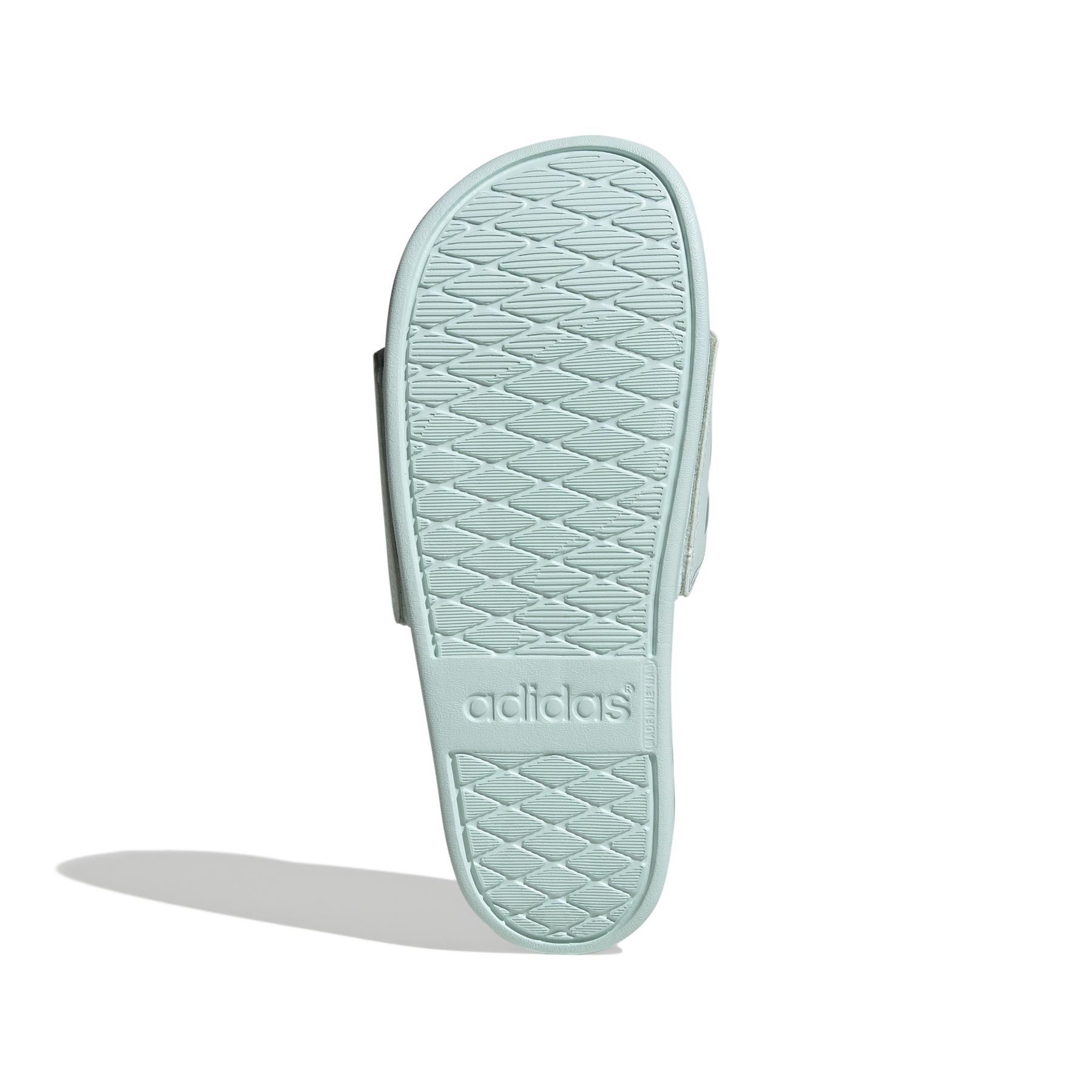 a/d/adidas_ii0011_4_footwear_photography_bottom_view_white.jpg