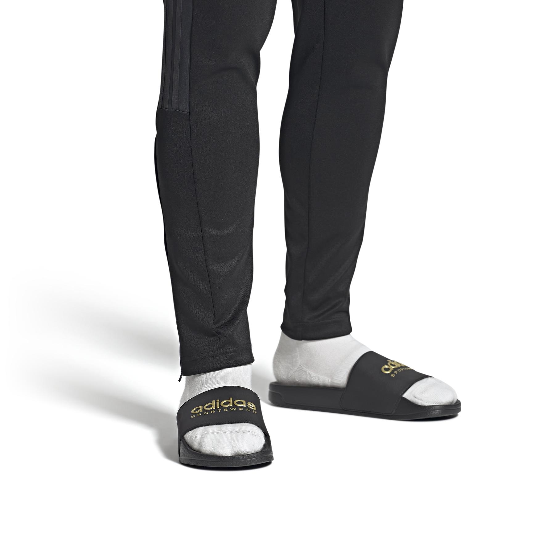 product/a/d/adidas_ii0018_10_footwear_on_model_front_view_white.jpg
