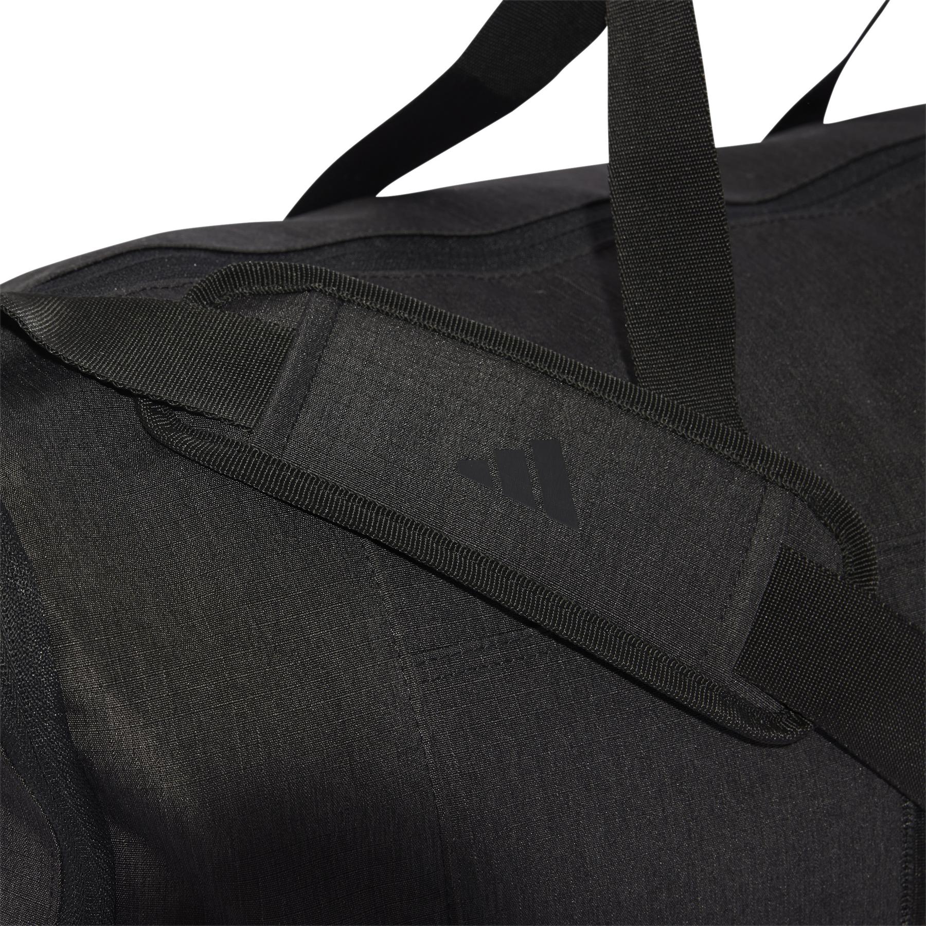 product/a/d/adidas_im5521_4_hardware_photography_detail_view_1_white.jpg
