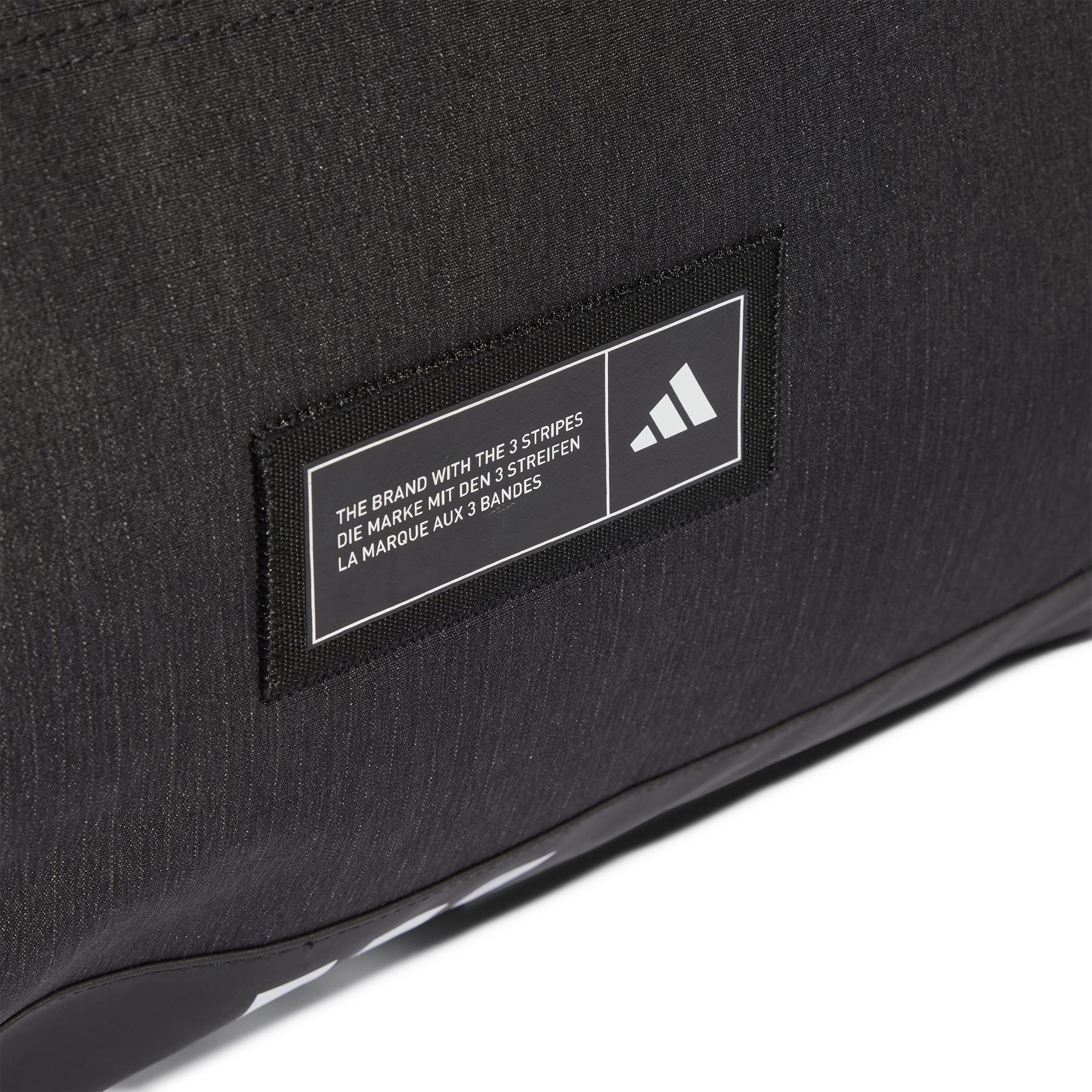 product/a/d/adidas_im5522_4_hardware_photography_detail_view_1_white.jpg