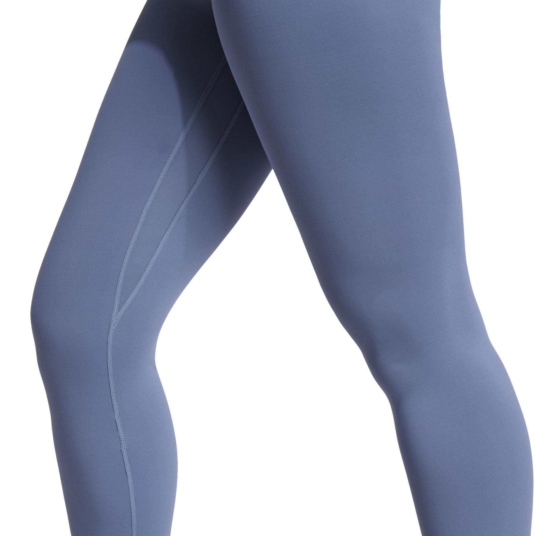 product/a/d/adidas_ir5683_7_apparel_on_model_detail_view_2_white.jpg