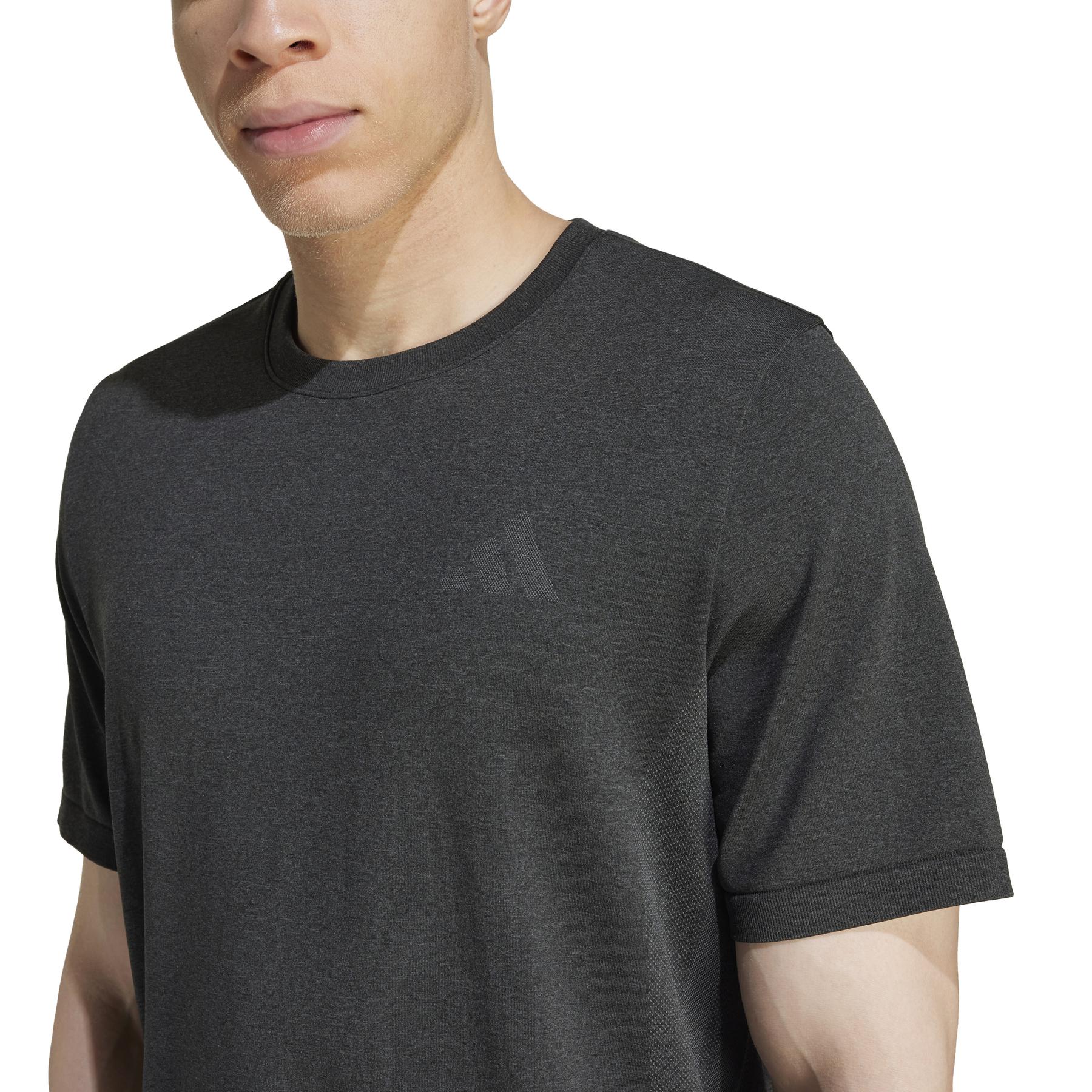 product/a/d/adidas_is6926_black-gresix_10.jpg