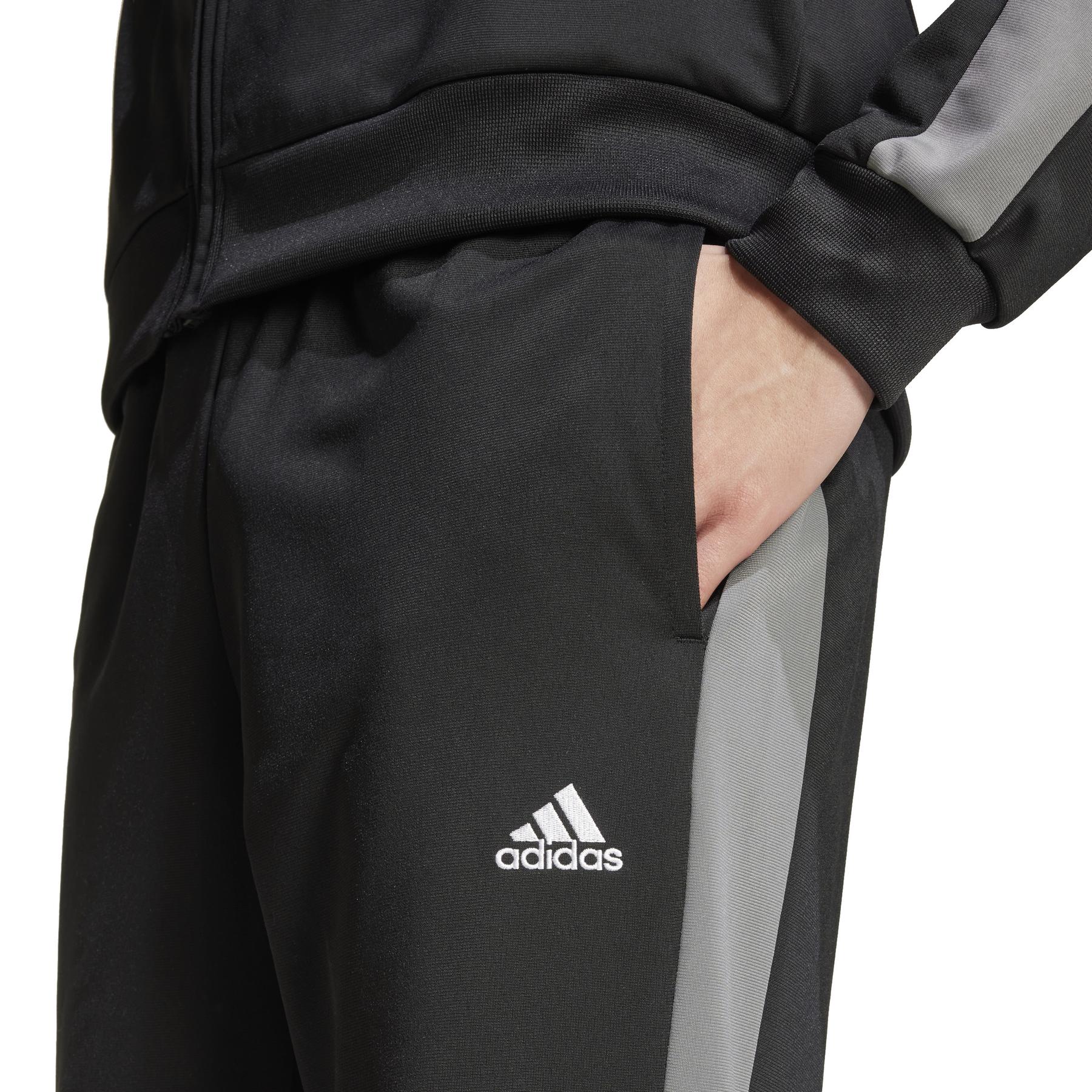 product/a/d/adidas_iw4858_6_apparel_on_model_detail_view_2_white.jpg