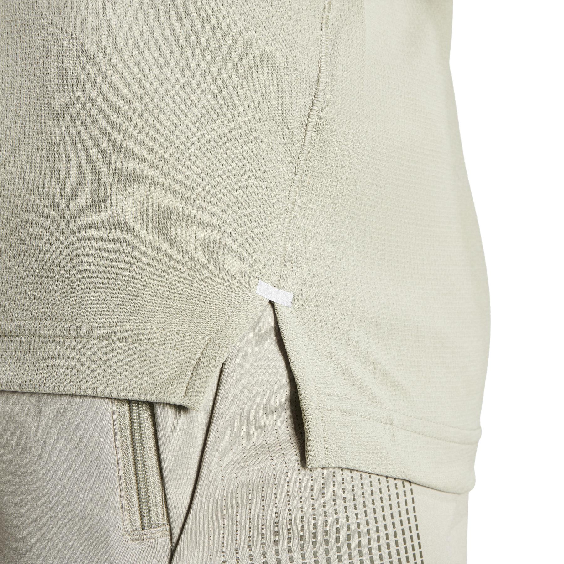 product/a/d/adidas_iw5871_8_apparel_on_model_detail_view_2_white.jpg