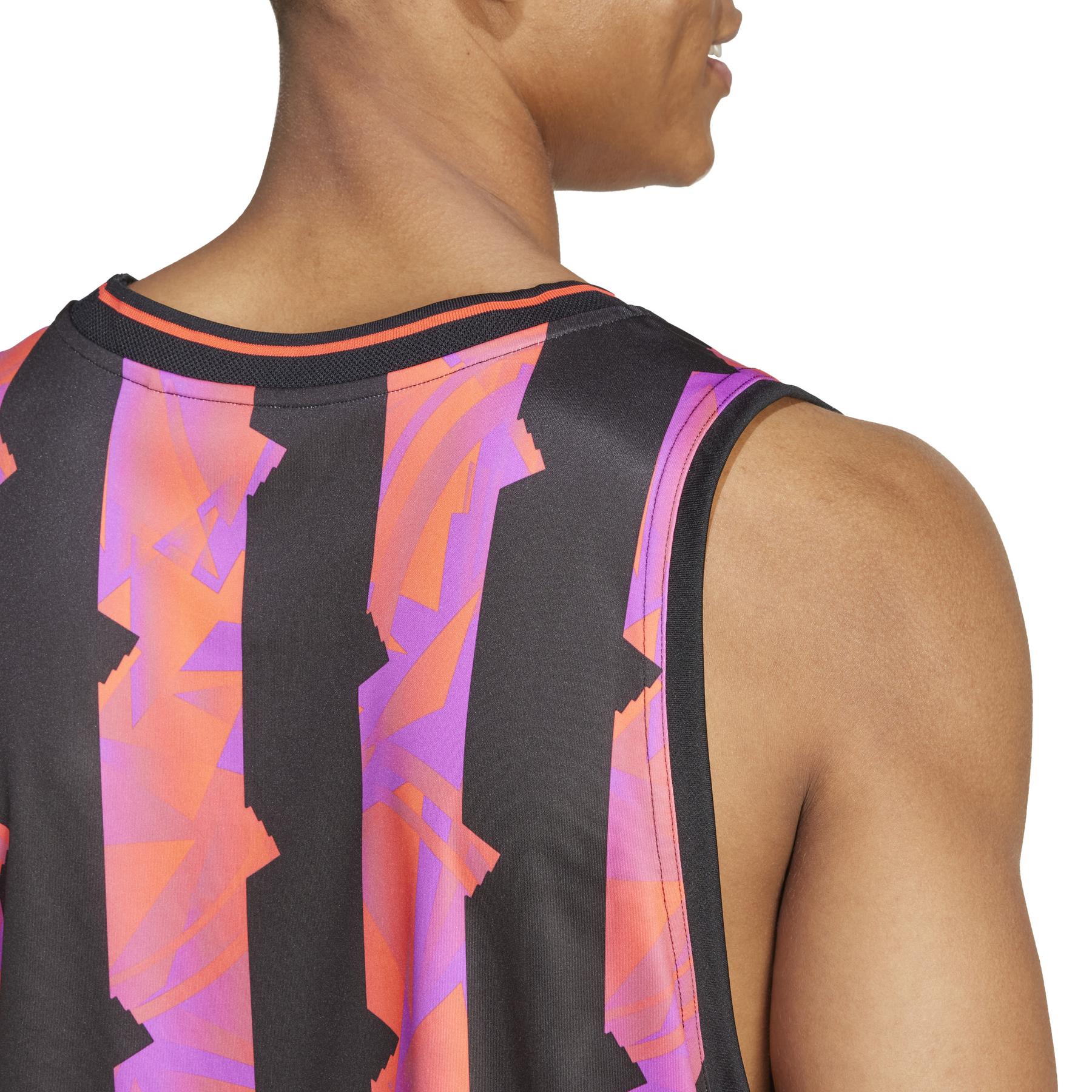 product/a/d/adidas_ix1341_9_apparel_on_model_detail_view_2_white.jpg