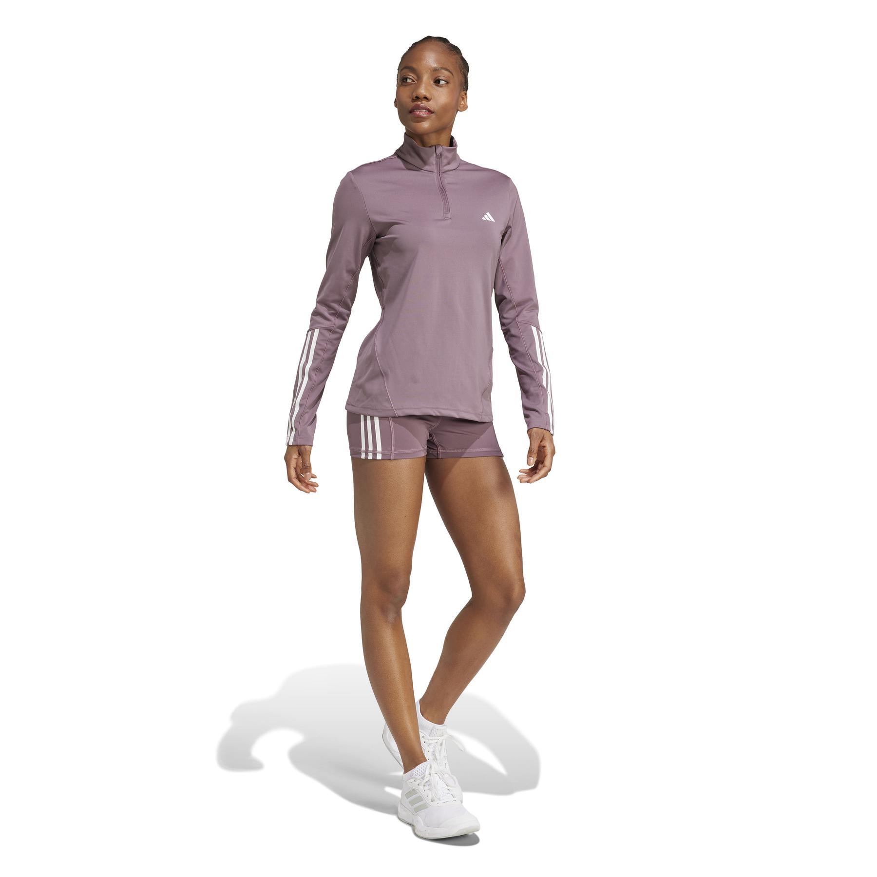 product/a/d/adidas_ix3222_7_apparel_on_model_standard_outfit_view_white.jpg