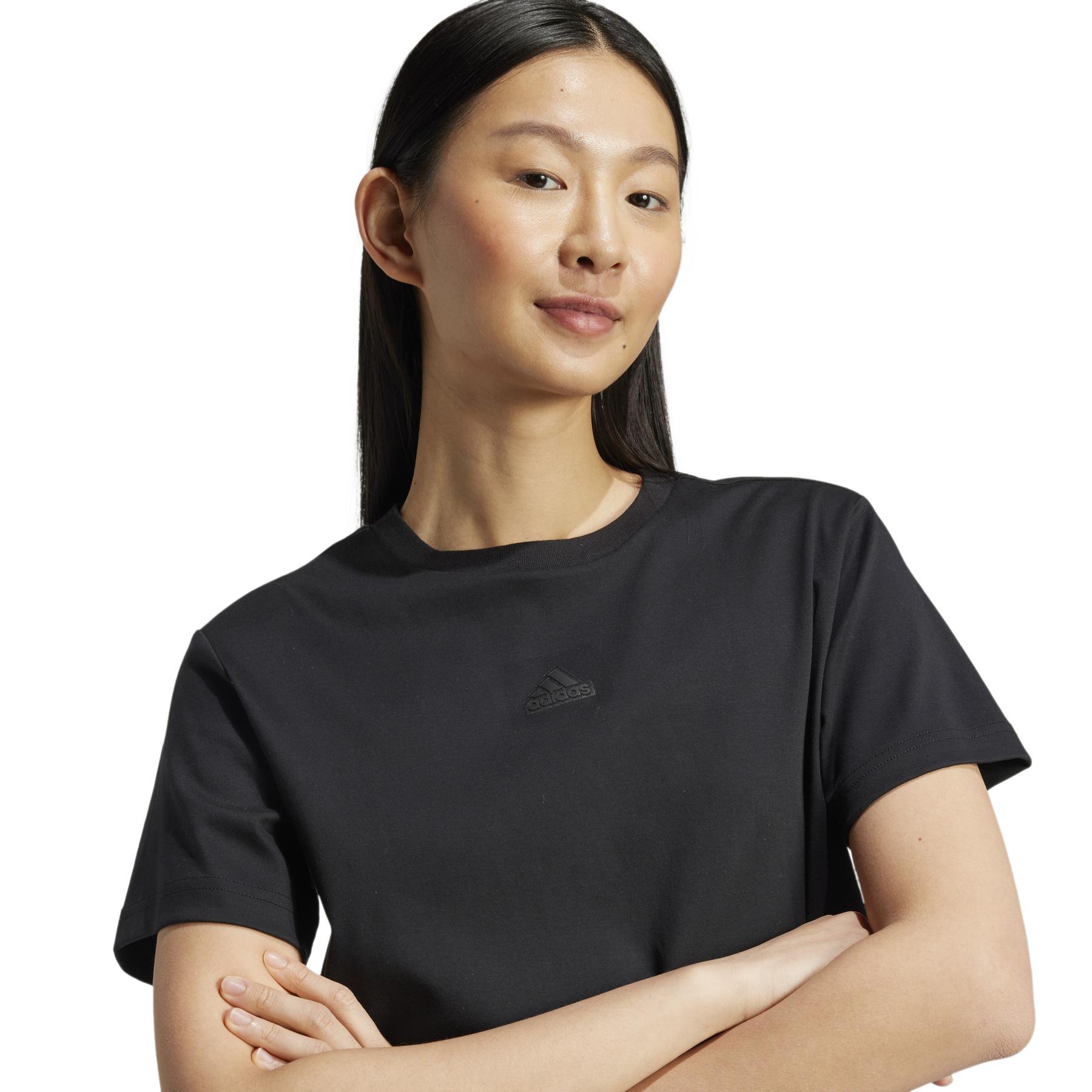 product/a/d/adidas_iy1463_7_apparel_on_model_detail_view_1_white.jpg