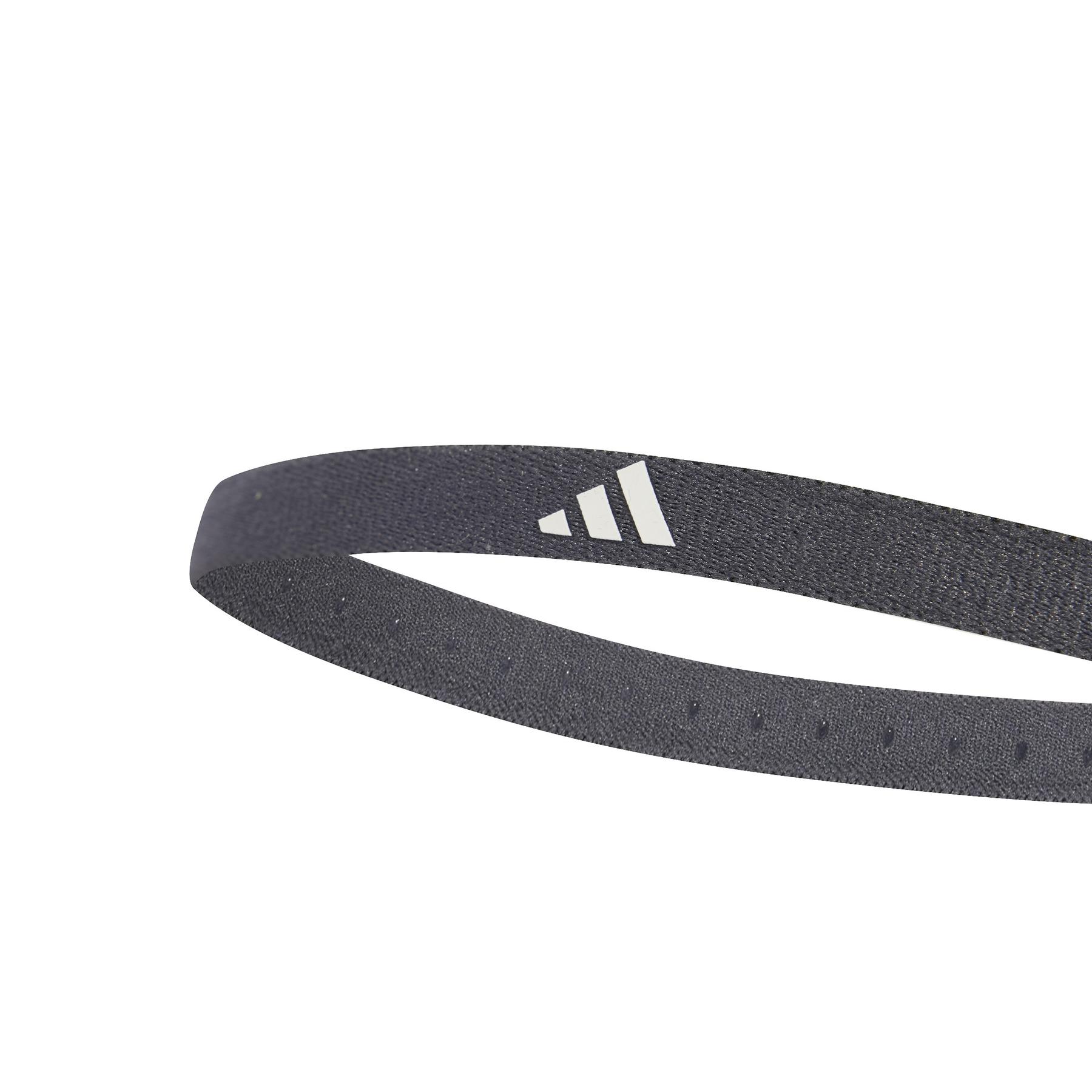 a/d/adidas_iy7788_2_hardware_photography_detail_view_1_white.jpg