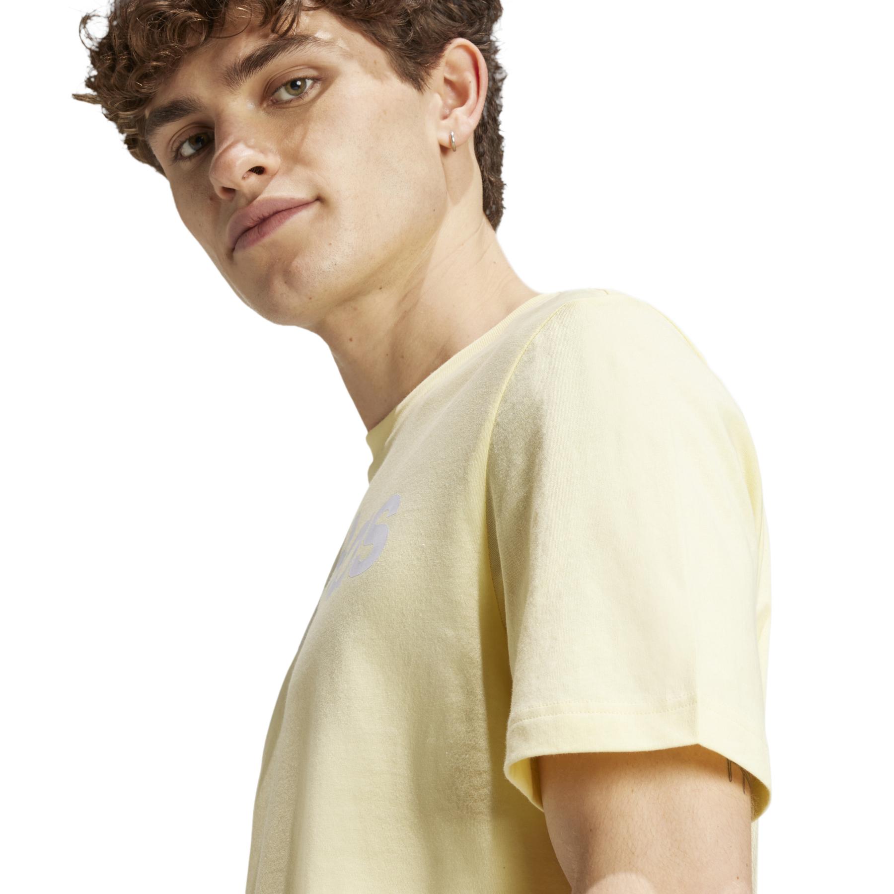 product/a/d/adidas_iz4769_9_apparel_on_model_detail_view_2_white.jpg