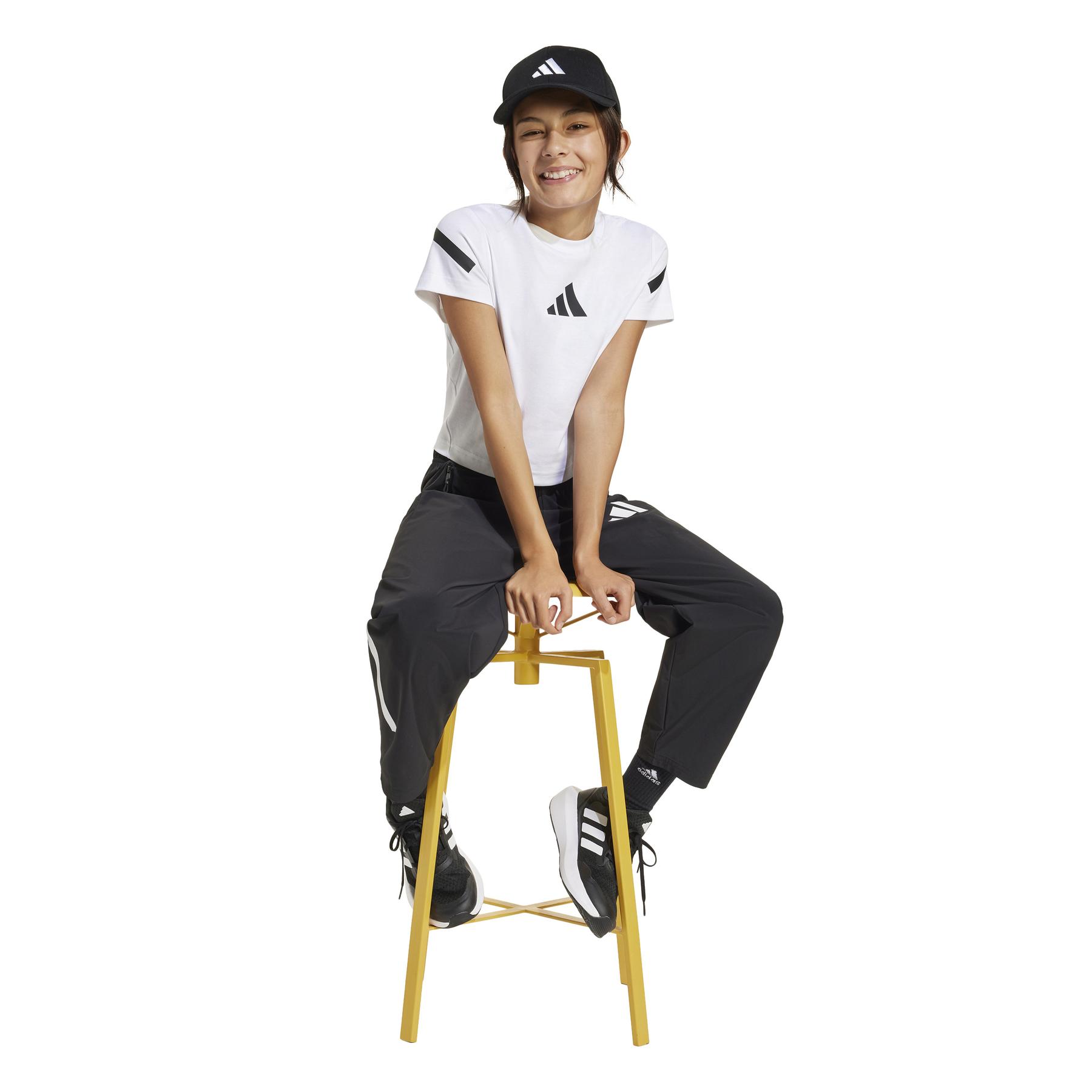 product/a/d/adidas_jd1317_white-black_3.jpg