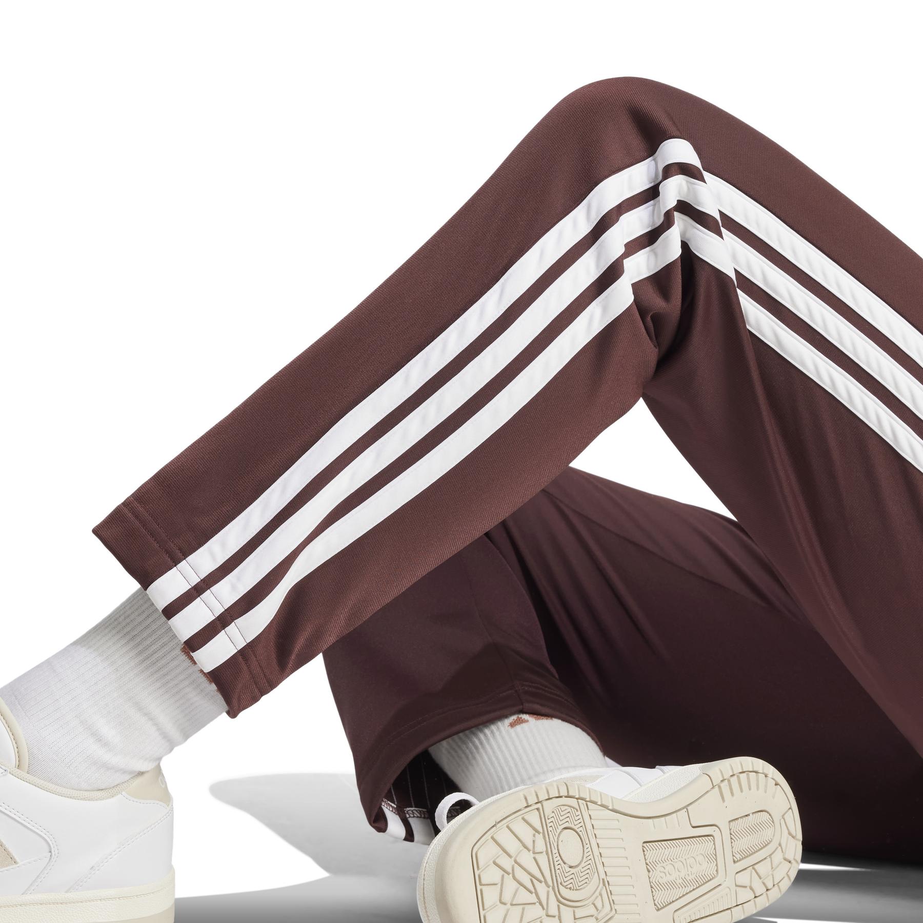 product/a/d/adidas_jd2683_8_apparel_on_model_detail_view_2_white.jpg