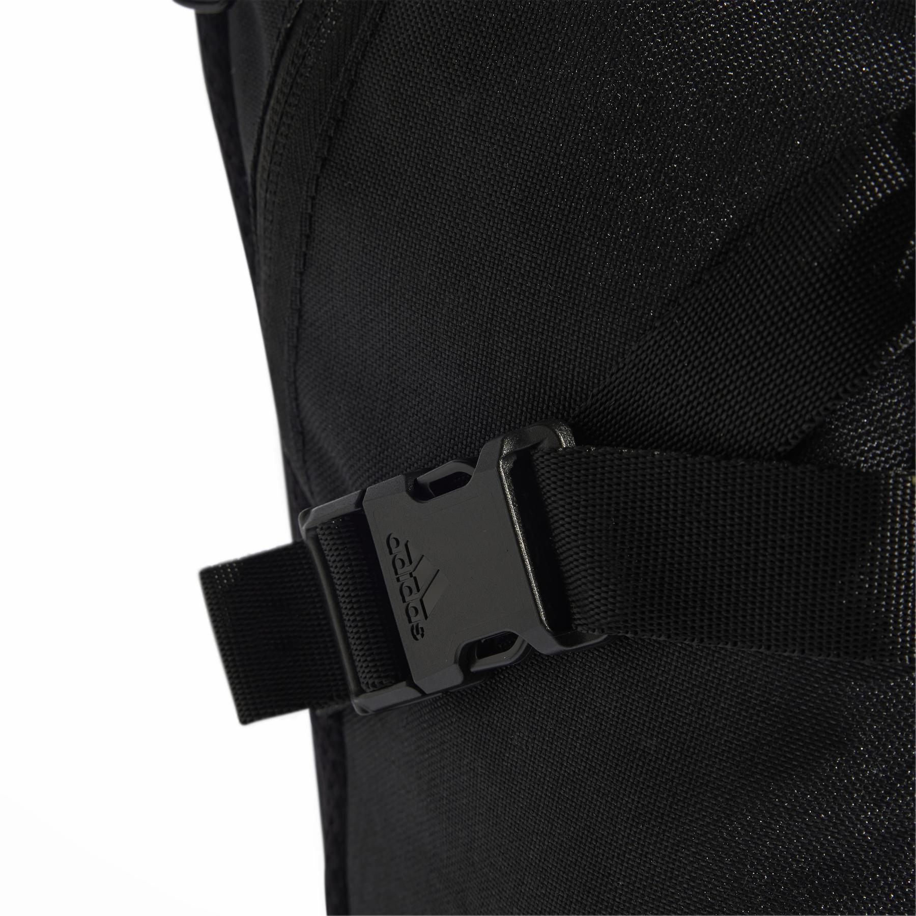 product/a/d/adidas_jd6525_5_hardware_photography_detail_view_2_white.jpg