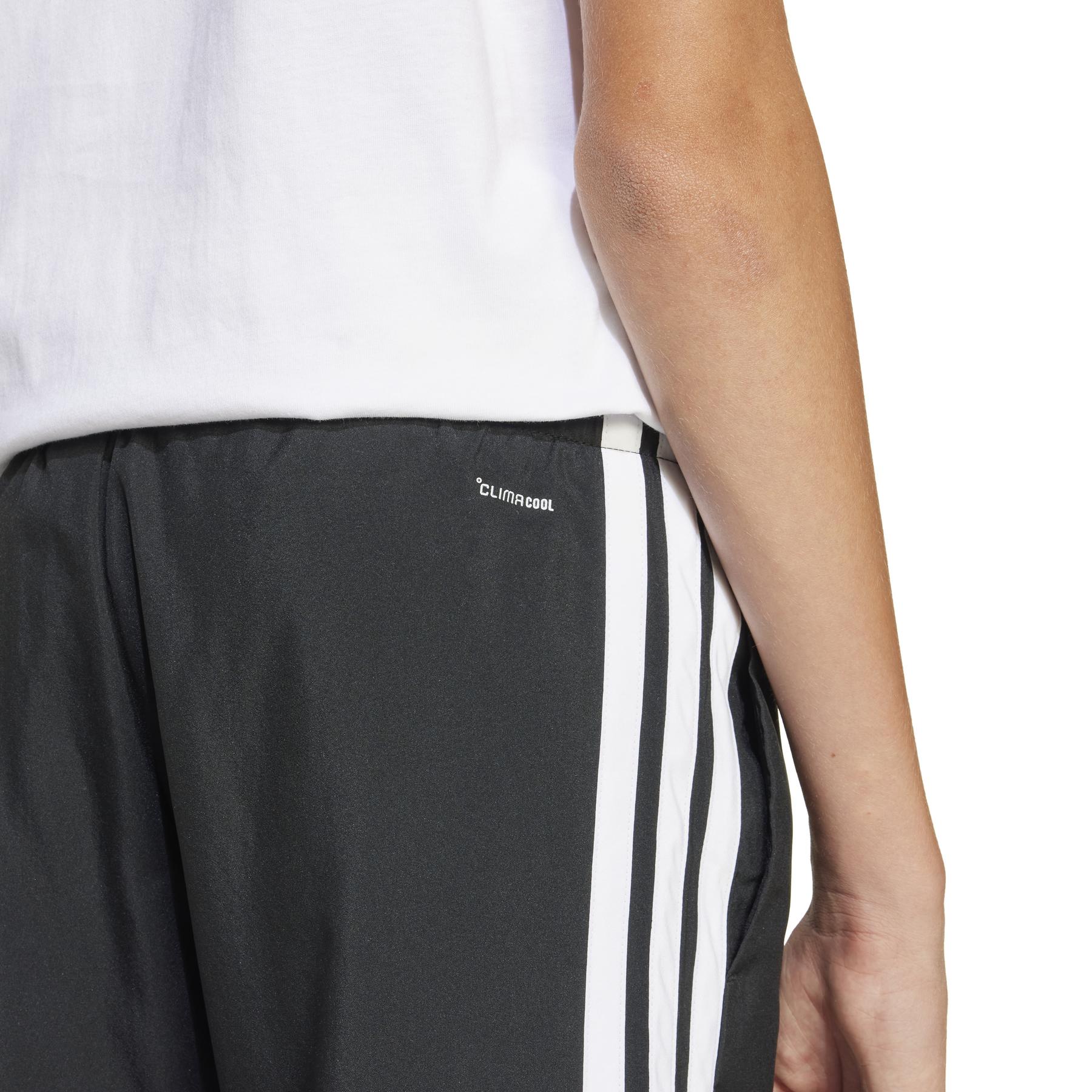 product/a/d/adidas_jd8189_black-white_11.jpg