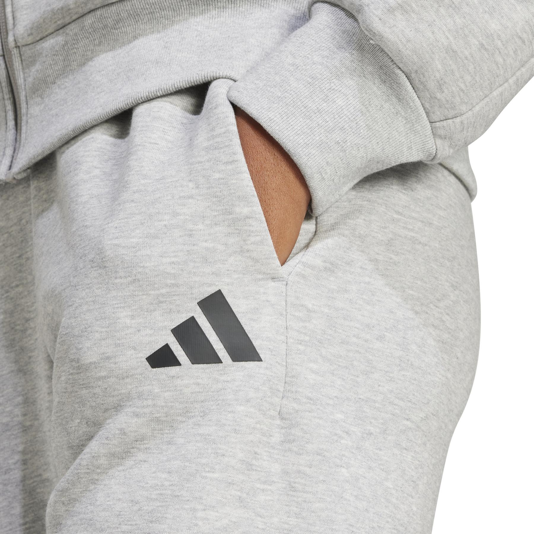 product/a/d/adidas_je0155_7_apparel_on_model_detail_view_2_white.jpg
