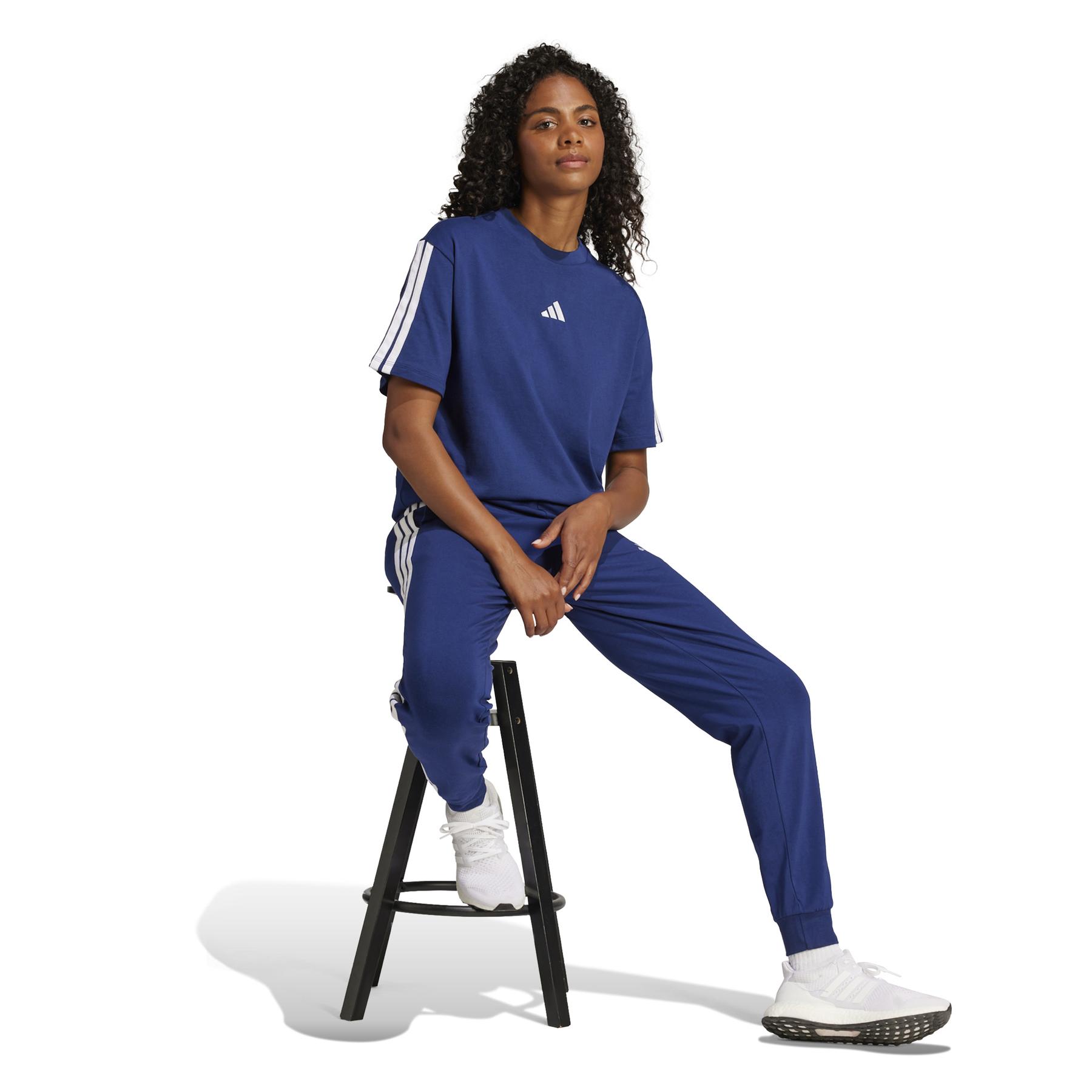 product/a/d/adidas_je1212_4_apparel_on_model_walking_view_white.jpg