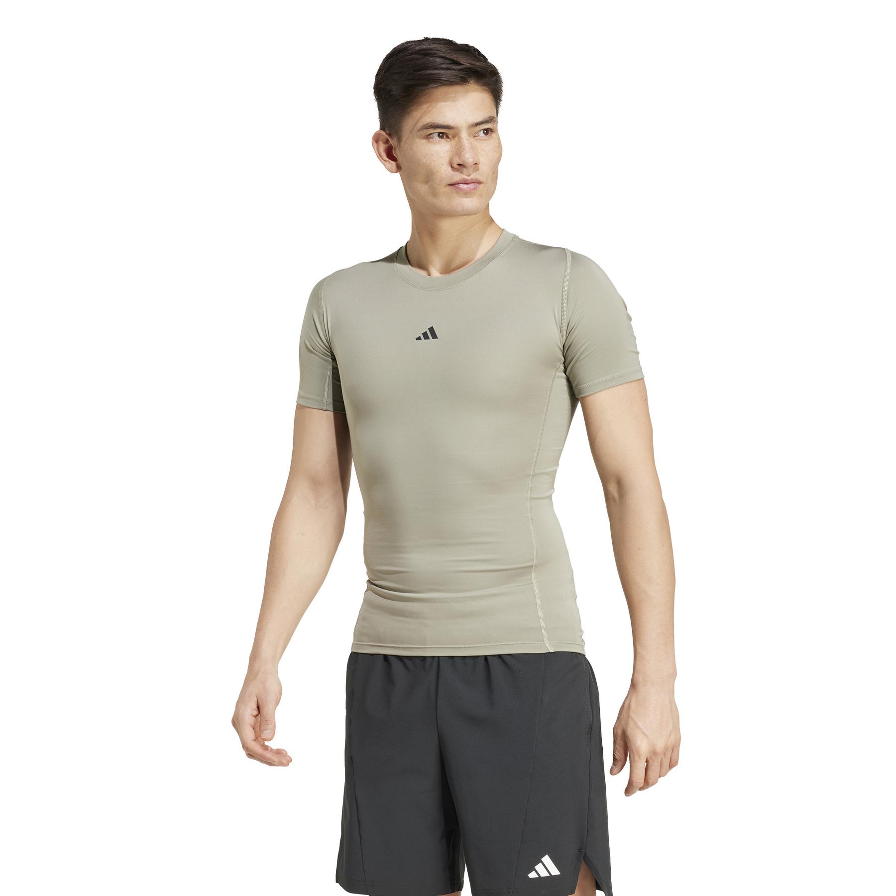 product/a/d/adidas_je6700_3_apparel_on_model_standard_view_white.jpg