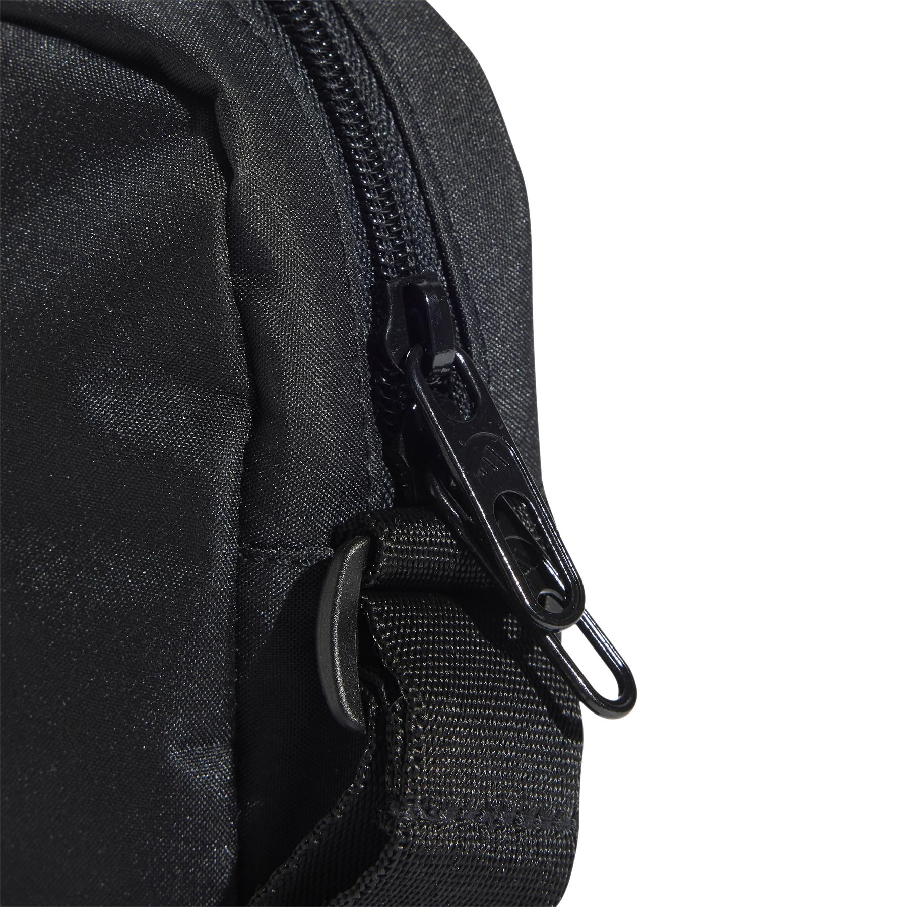 product/a/d/adidas_je8341_black-white_7.jpg