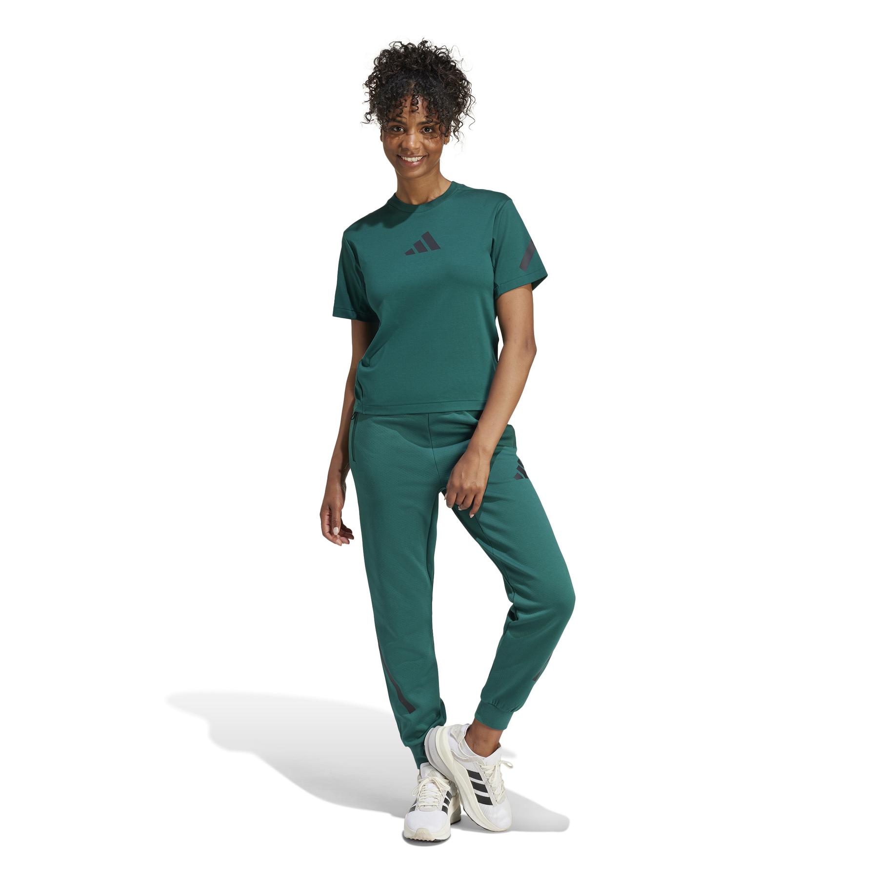 product/a/d/adidas_jf8889_7_apparel_on_model_standard_outfit_view_white.jpg