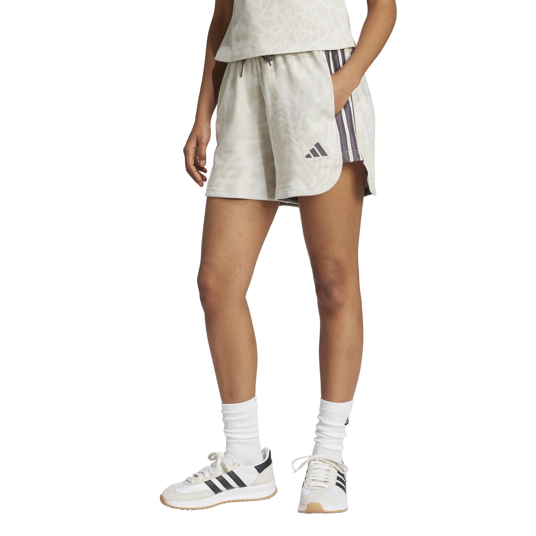 a/d/adidas_jg6222_multco-grestr_3.jpg