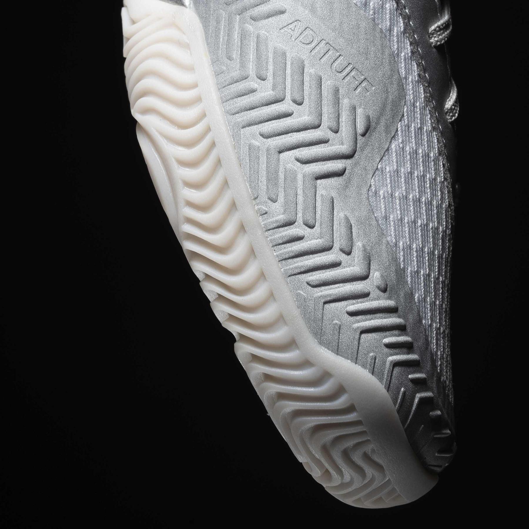 product/a/d/adidas_jh5128_16_footwear_photography_heromrktng_view_3-nw091625.jpg