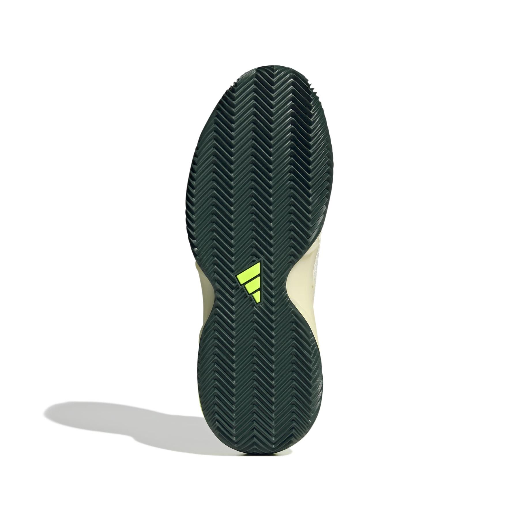 product/a/d/adidas_jh5144_4_footwear_photography_bottom_view_white-nw091625.jpg