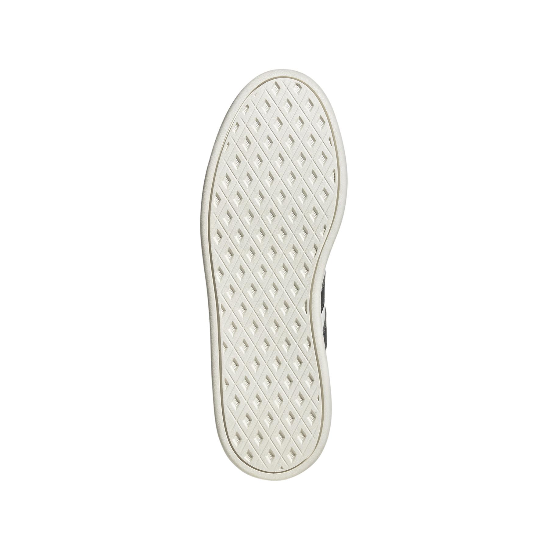 a/d/adidas_jh6880_cwhite-ironmt-grey_4.jpg