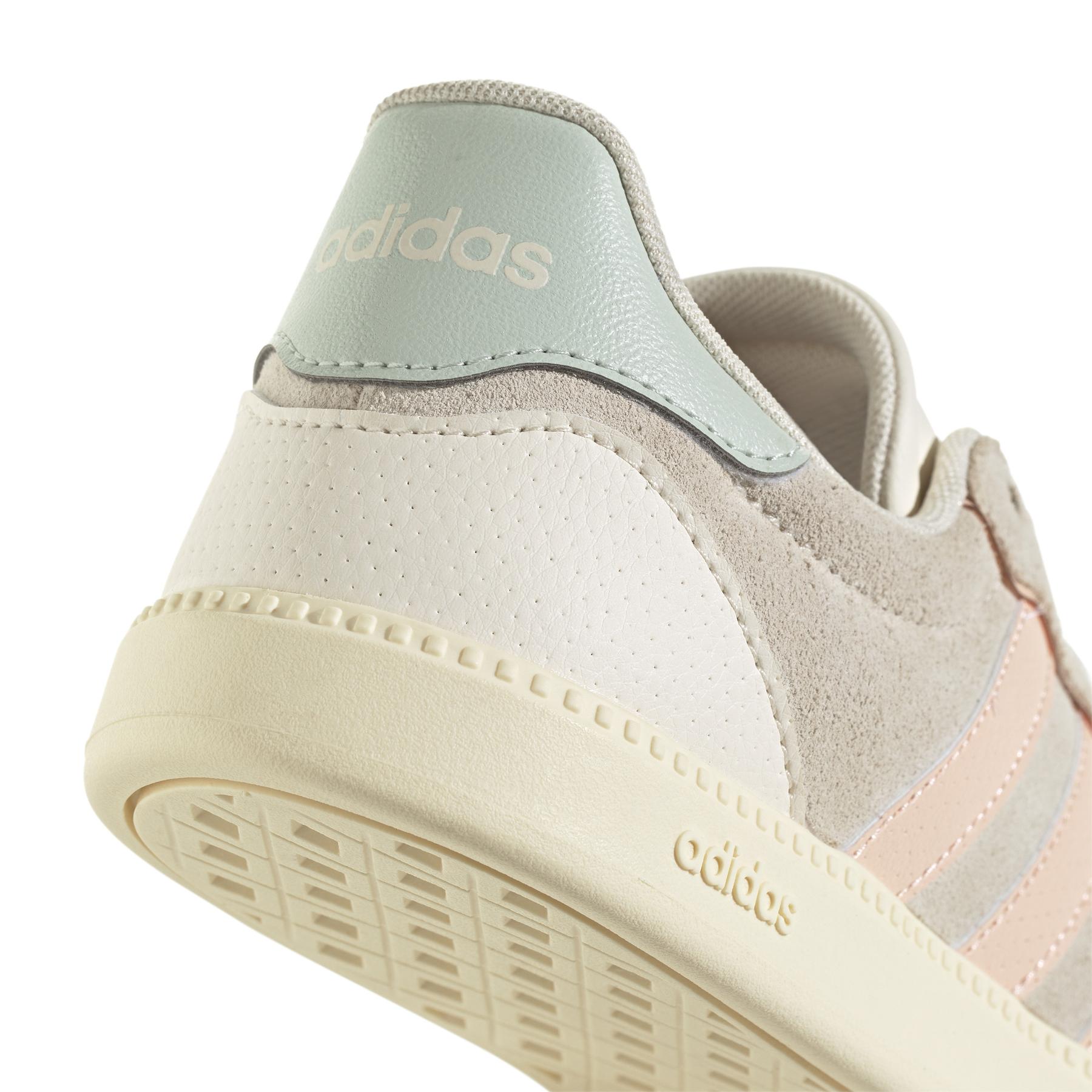a/d/adidas_jh6903_wonwhi-powcor-lingrn_8.jpg