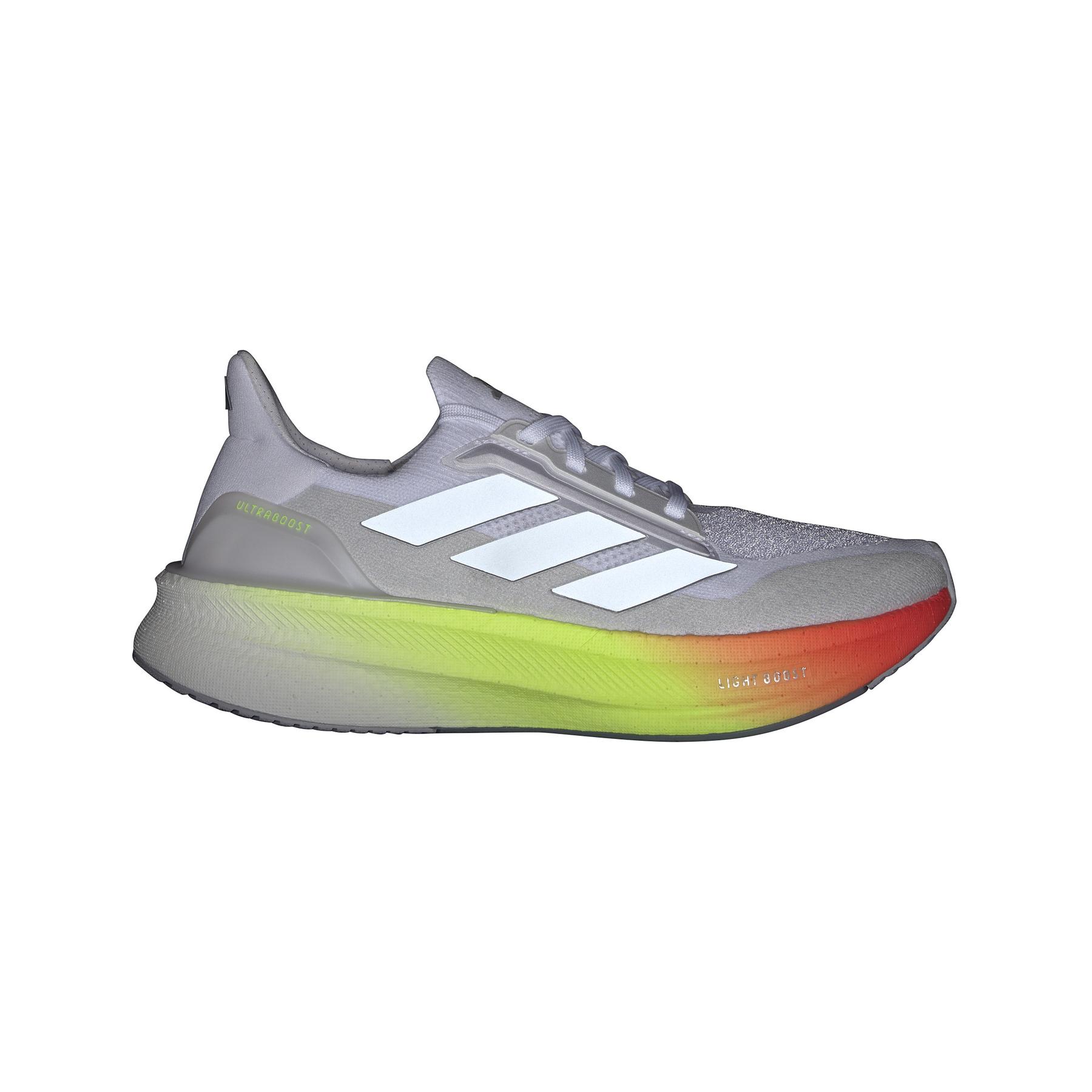 a/d/adidas_jh9042_12_footwear_photography_beauty_view_white.jpg