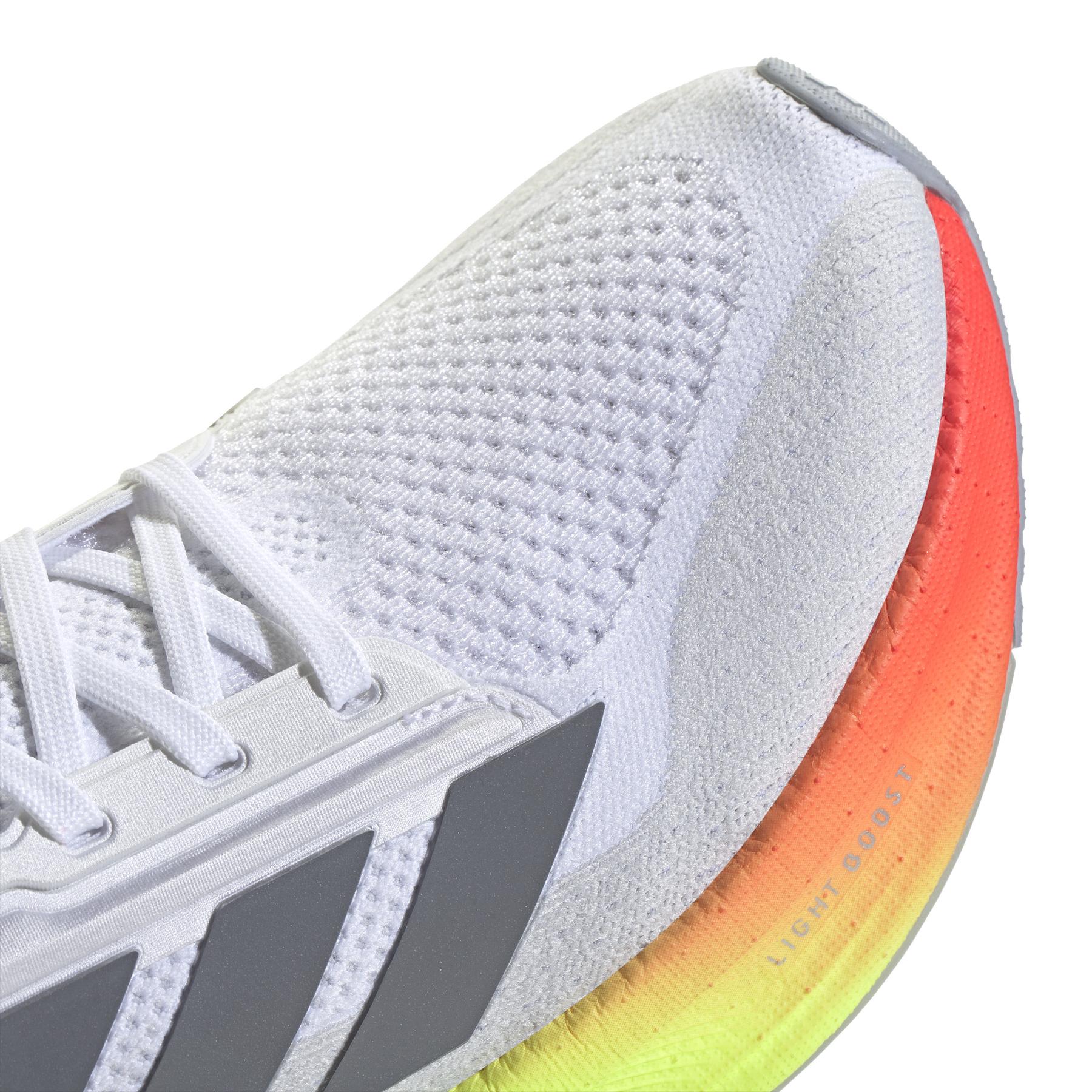 a/d/adidas_jh9042_8_footwear_photography_detail_view_1_white.jpg