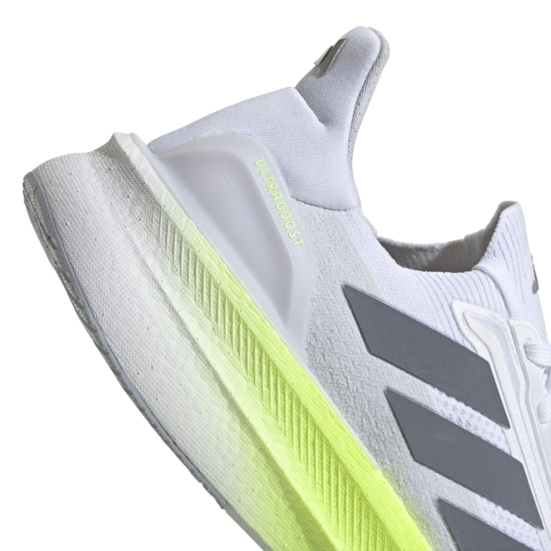 a/d/adidas_jh9042_9_footwear_photography_detail_view_2_white.jpg
