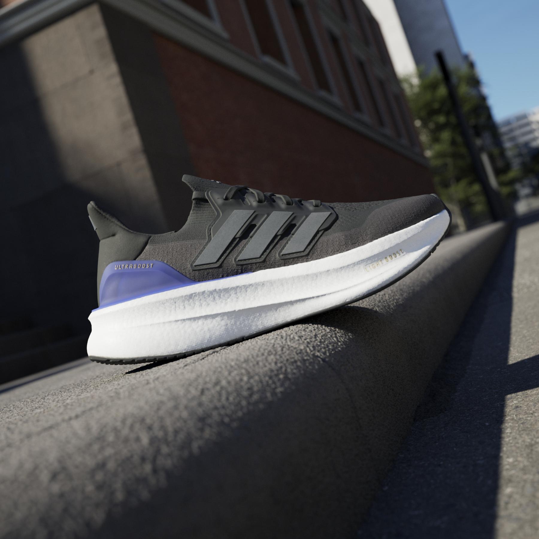 product/a/d/adidas_jh9082_18_footwear_photography_heromrktng_view_3-nw091625.jpg