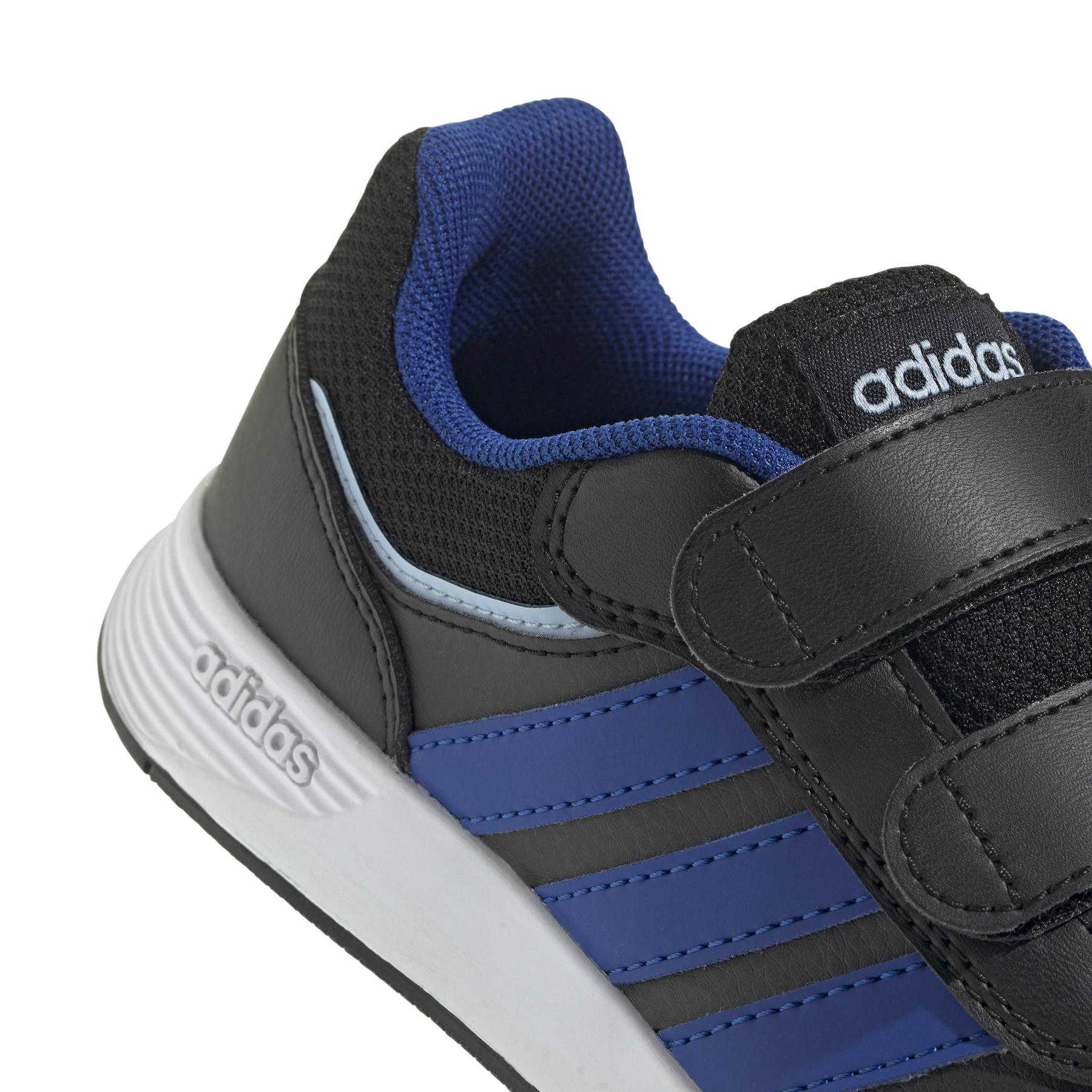 product/a/d/adidas_jh9241_9_footwear_photography_detail_view_2_white.jpg