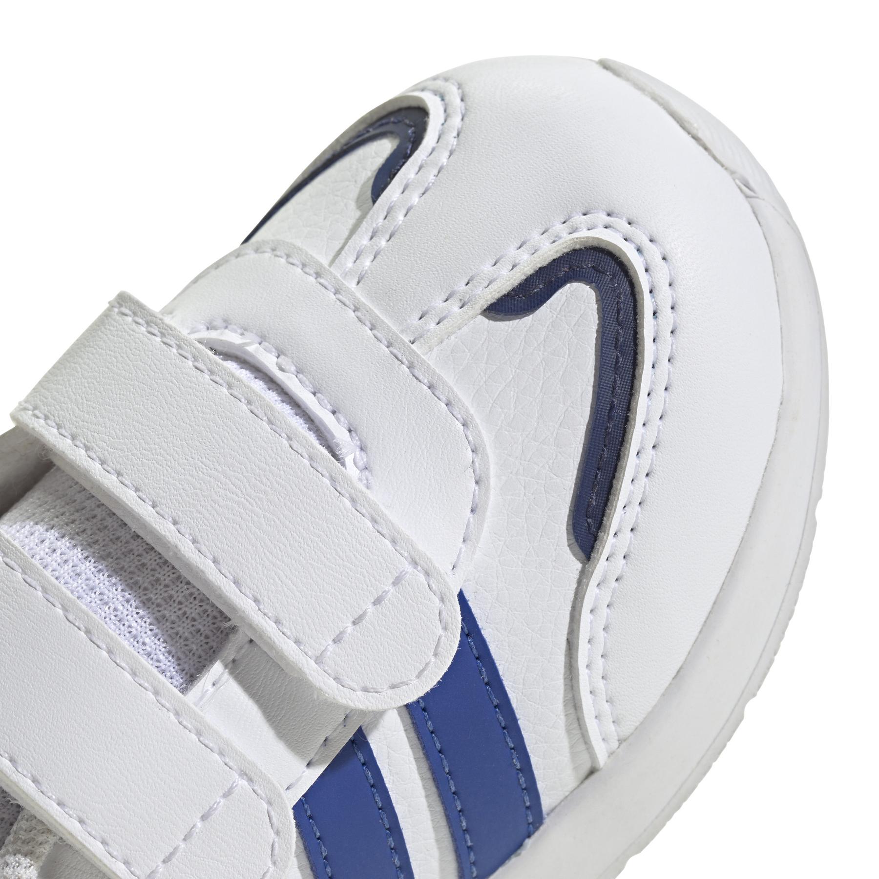 product/a/d/adidas_jh9257_8_footwear_photography_detail_view_1_white.jpg