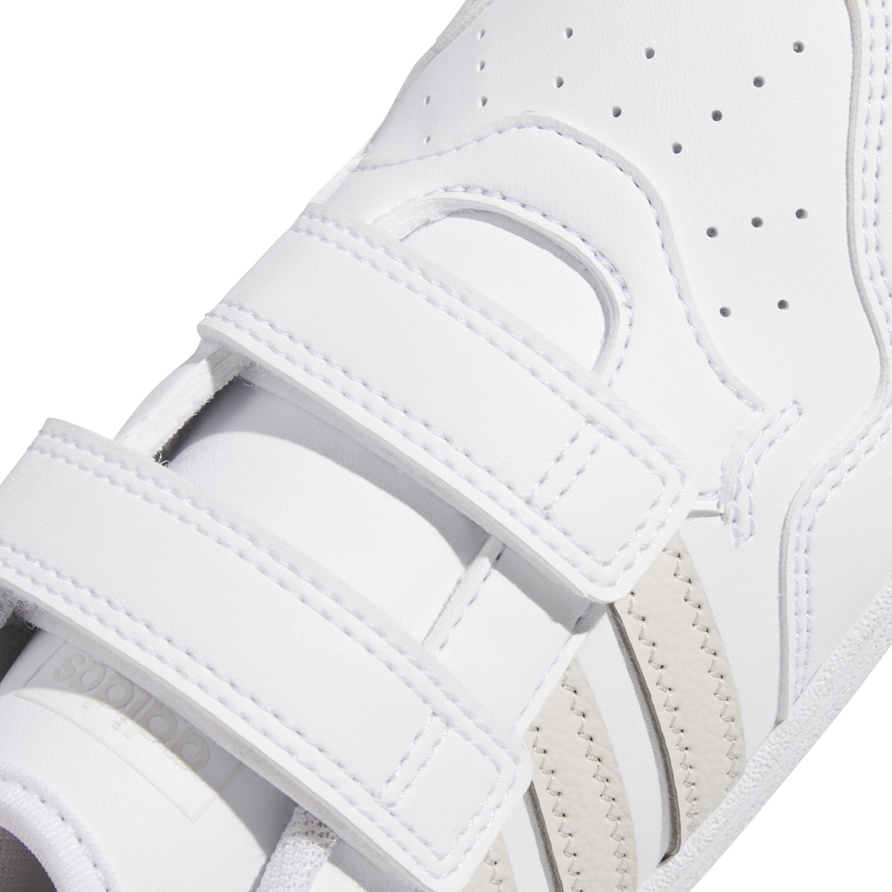 product/a/d/adidas_ji0909_8_footwear_photography_detail_view_1_white-nw091625.jpg
