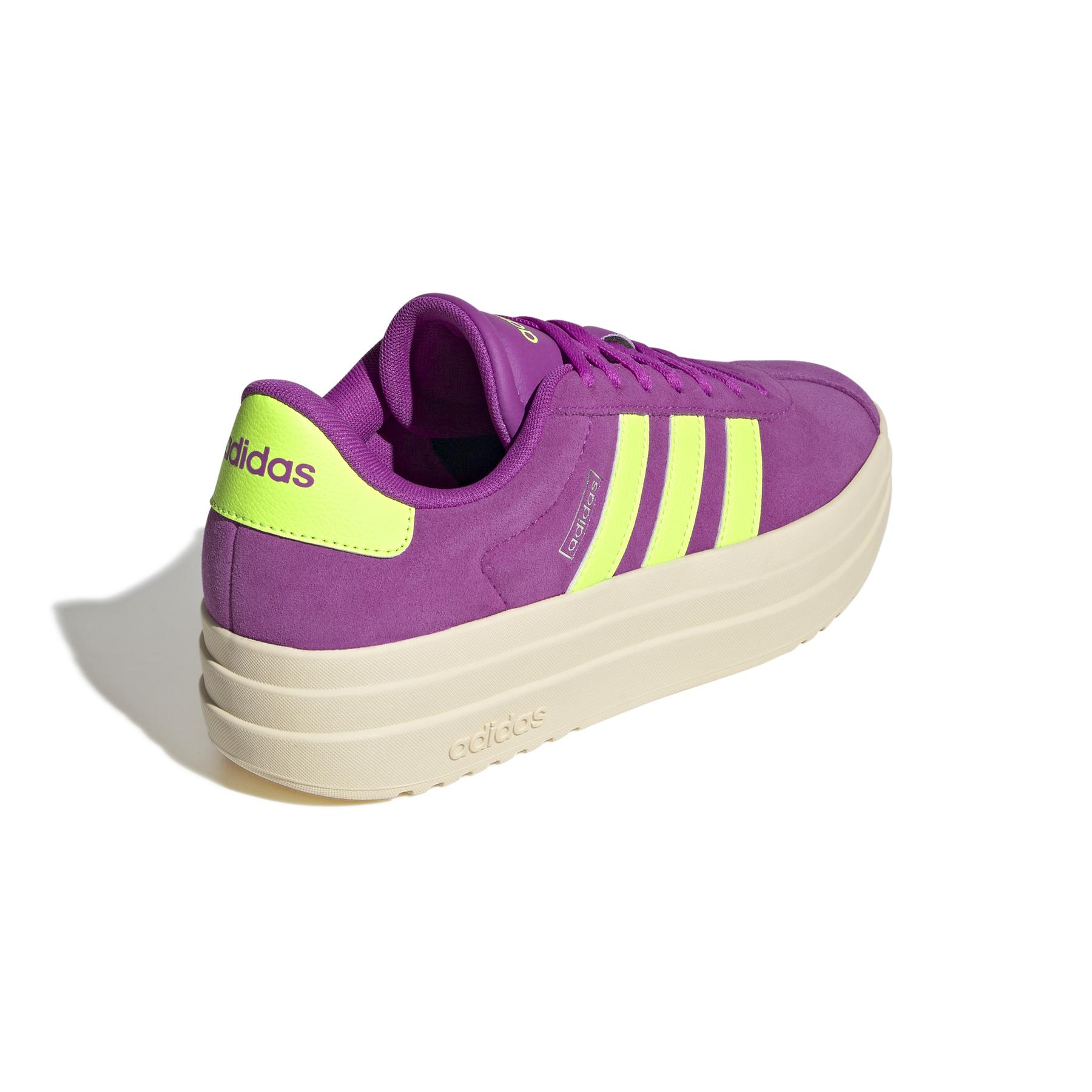 a/d/adidas_ji1785_7_footwear_photography_back_lateral_top_view_white.jpg