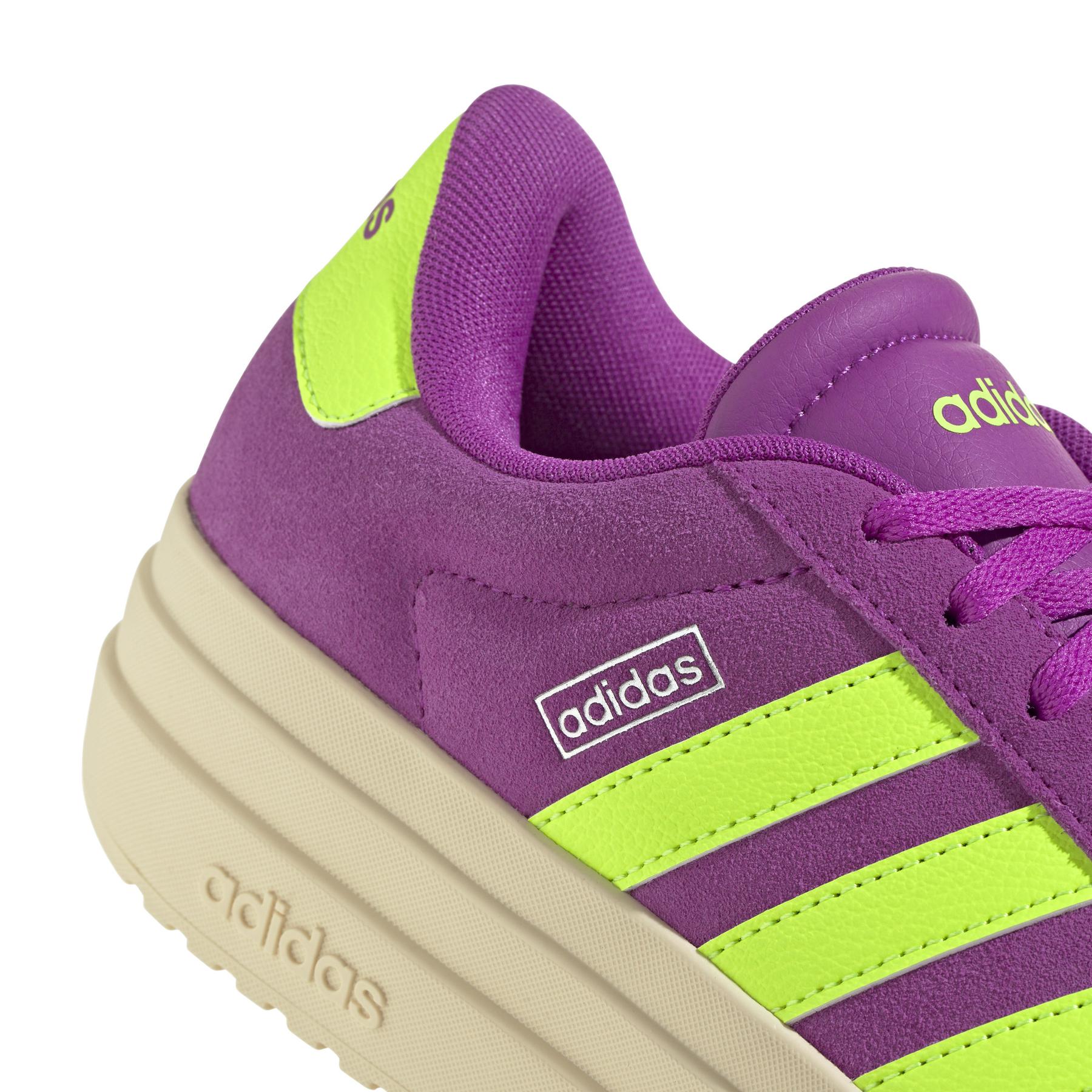 a/d/adidas_ji1785_9_footwear_photography_detail_view_2_white.jpg