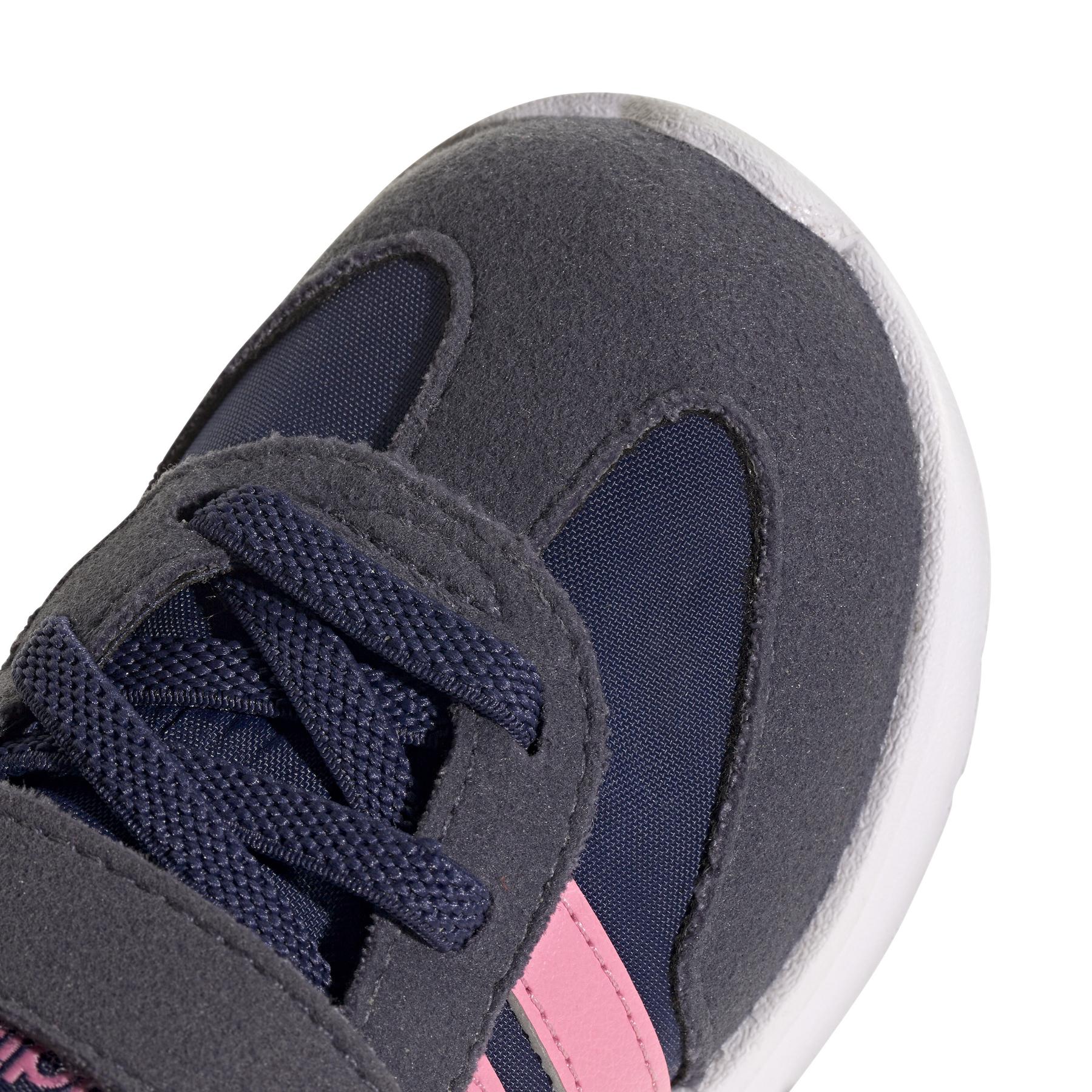 product/a/d/adidas_ji2247_9_footwear_photography_detail_view_2_white.jpg