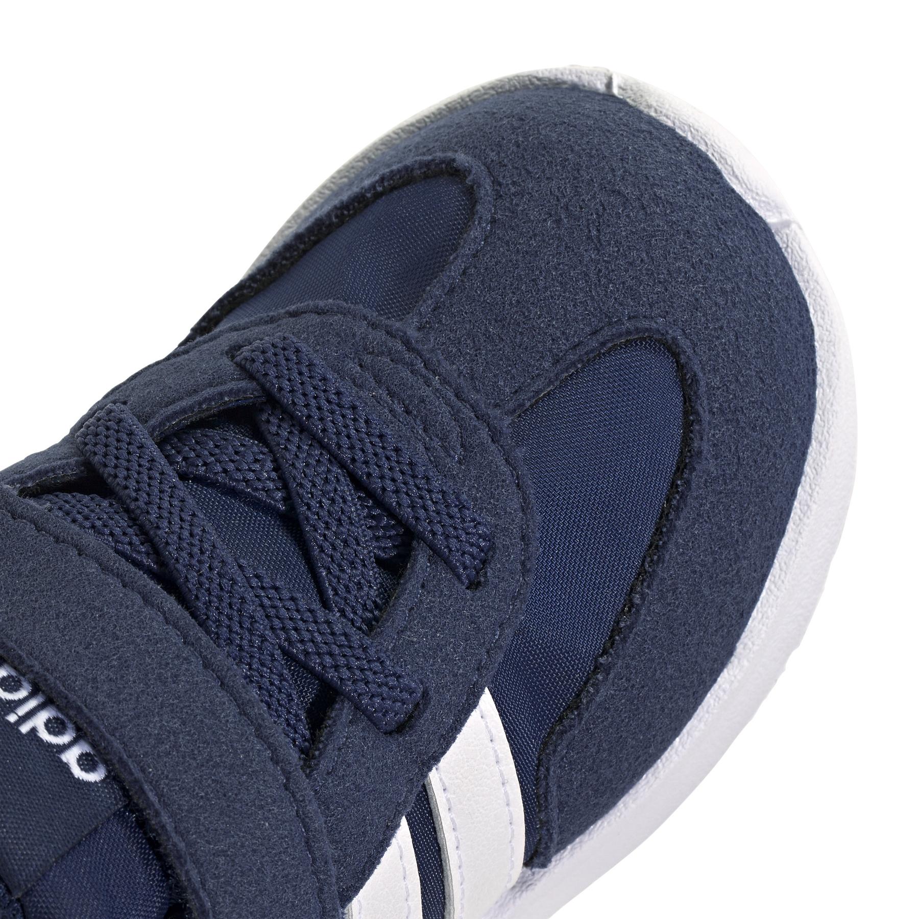 product/a/d/adidas_ji2268_8_footwear_photography_detail_view_1_white.jpg