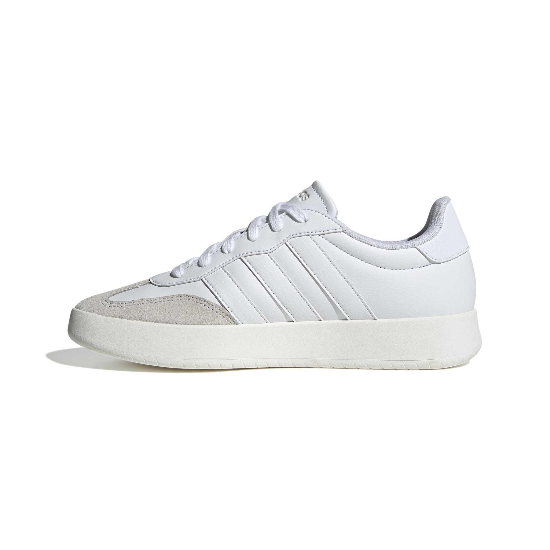 product/a/d/adidas_ji2308_5_footwear_photography_side_medial_center_view_white-nw091625.jpg