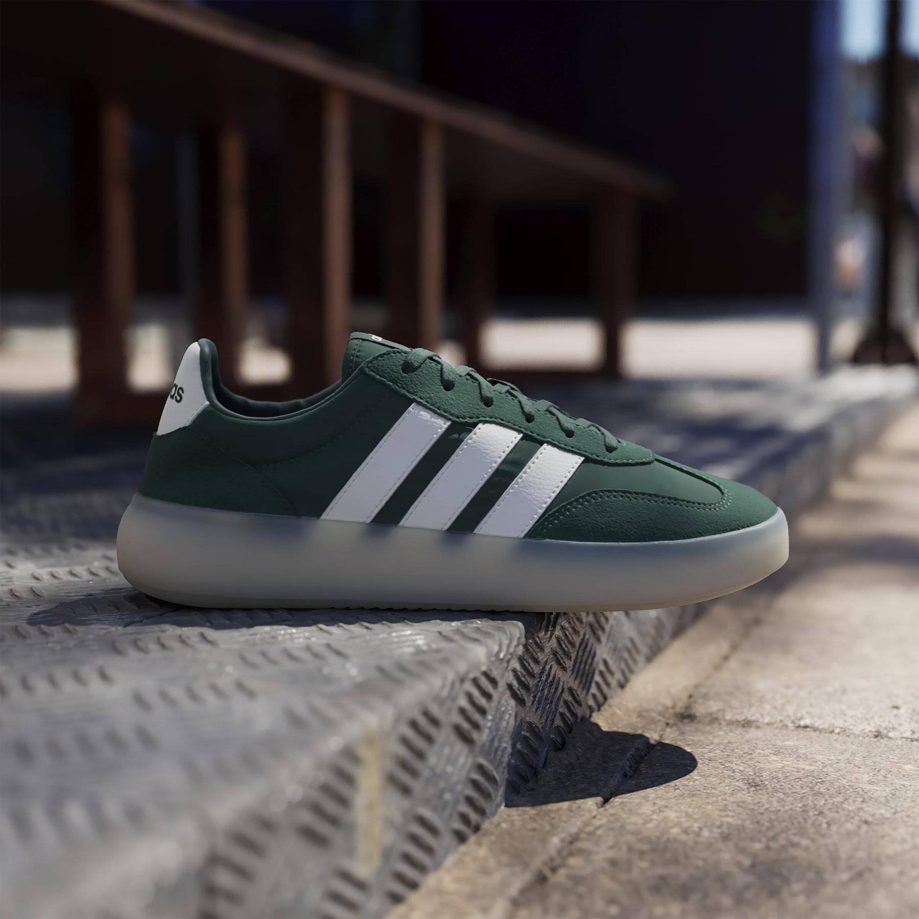 product/a/d/adidas_ji2318_15_footwear_photography_heromrktng_view_3-nw091625.jpg