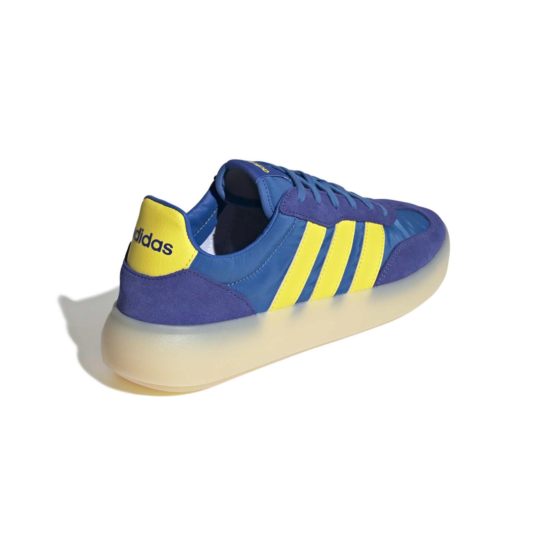 product/a/d/adidas_ji2319_7_footwear_photography_back_lateral_top_view_white-nw091625.jpg
