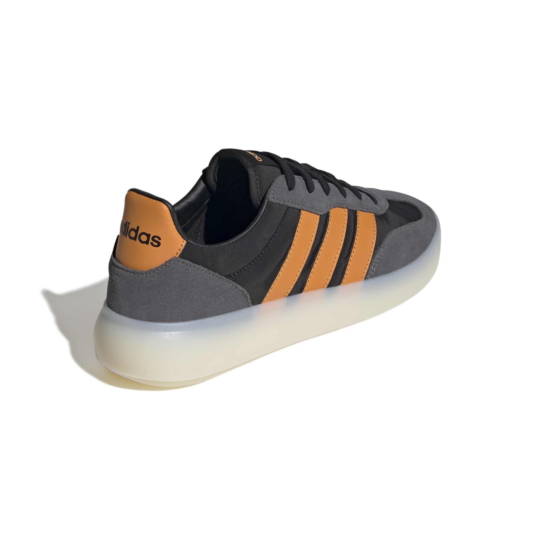 product/a/d/adidas_ji2320_7_footwear_photography_back_lateral_top_view_white-nw091625.jpg